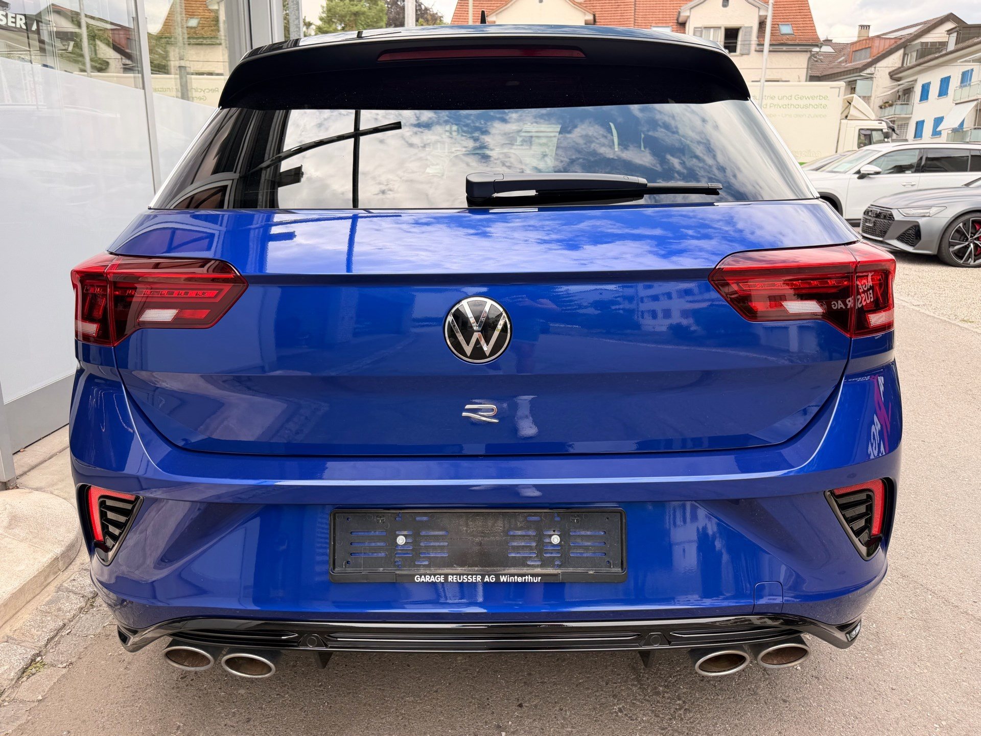 VW T-Roc 2.0 TSI DSG 300PS 4MOTION R *** BEATS SOUND & TOTWINKEL ***-image-4