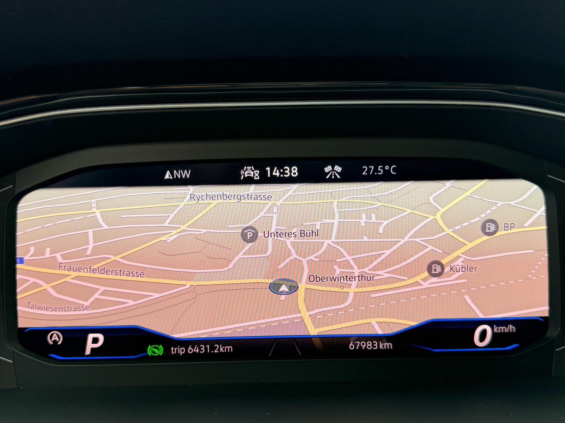 VW T-Roc 2.0 TSI DSG 300PS 4MOTION R *** BEATS SOUND & TOTWINKEL ***-image-12