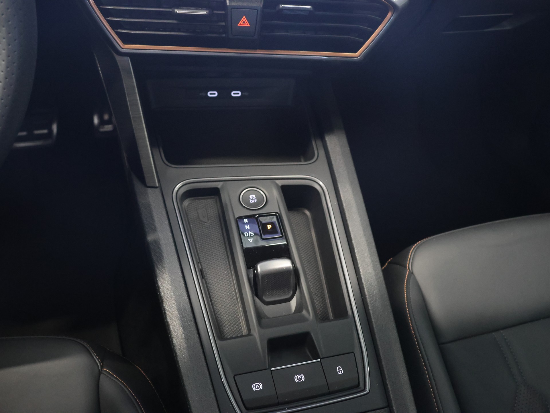 CUPRA Formentor 2.0TSI VZ 4Drive DSG *Rückfahrkamera* *Panoramadach* *Sitzheizung*-image-21