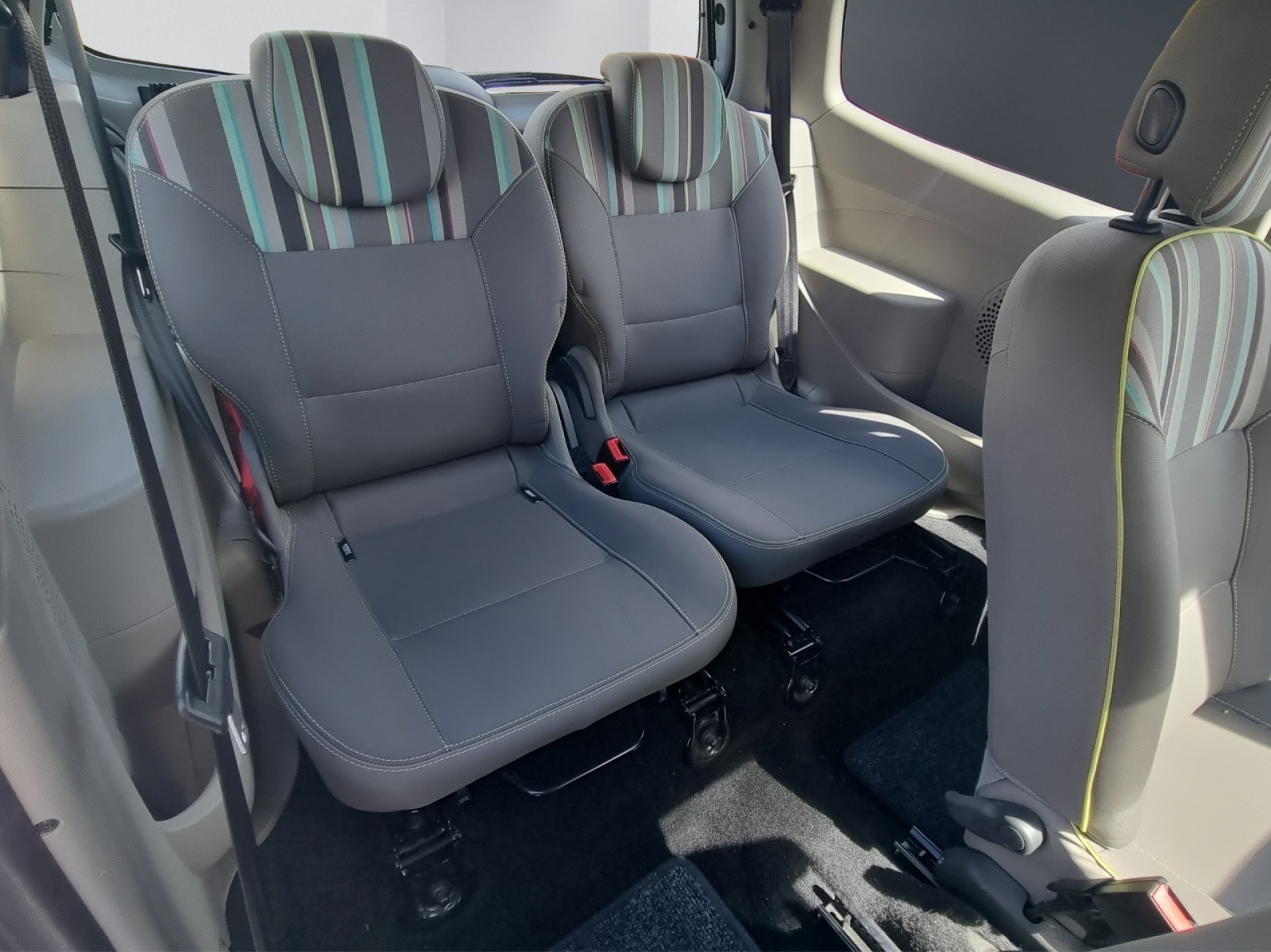 RENAULT Twingo 1.2 16V Dynamique Quickshift-image-12