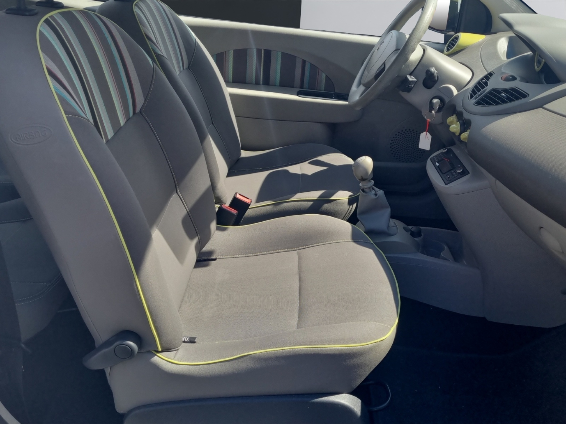 RENAULT Twingo 1.2 16V Dynamique Quickshift-image-11