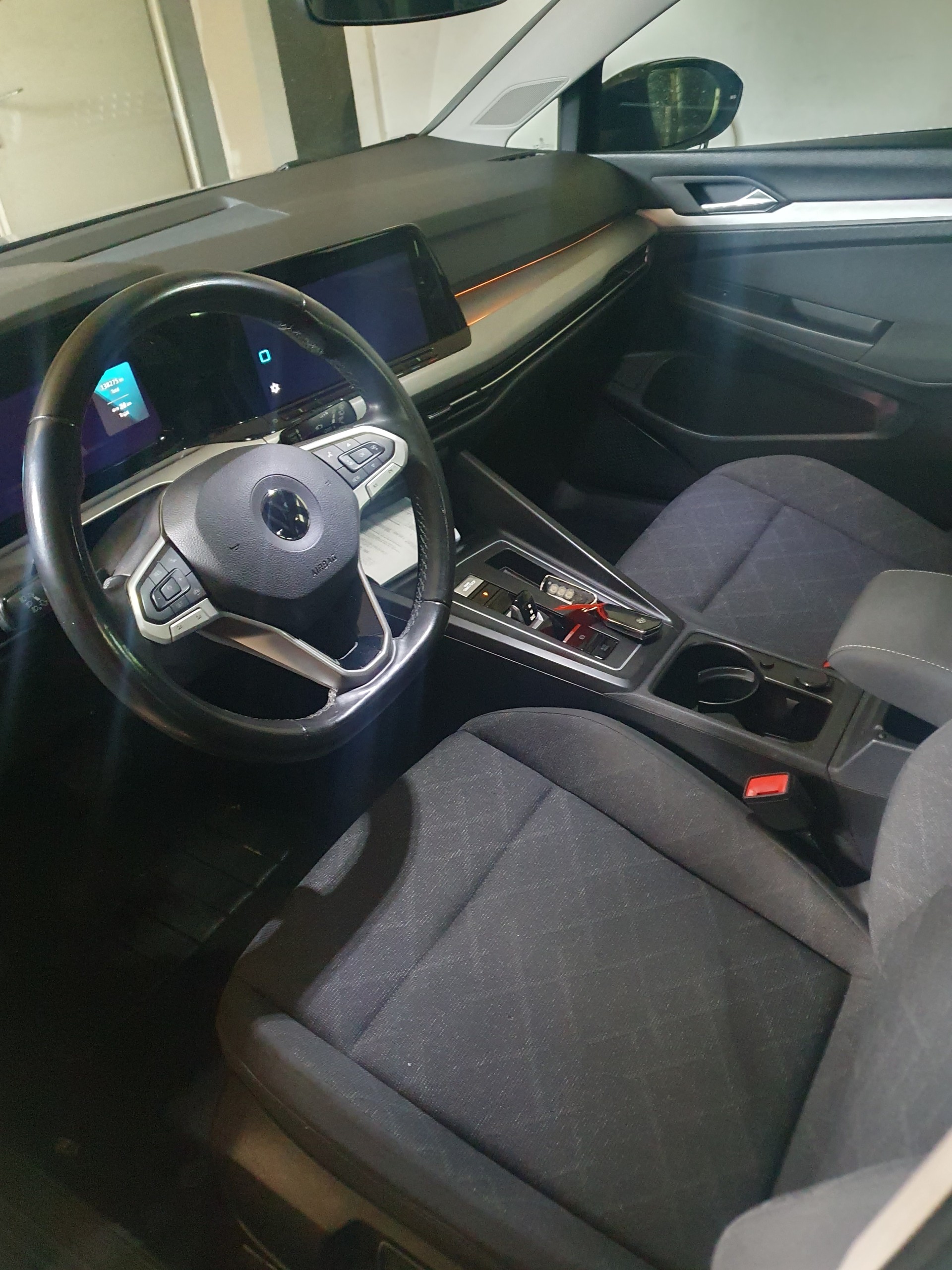 VW GOLF-image-3