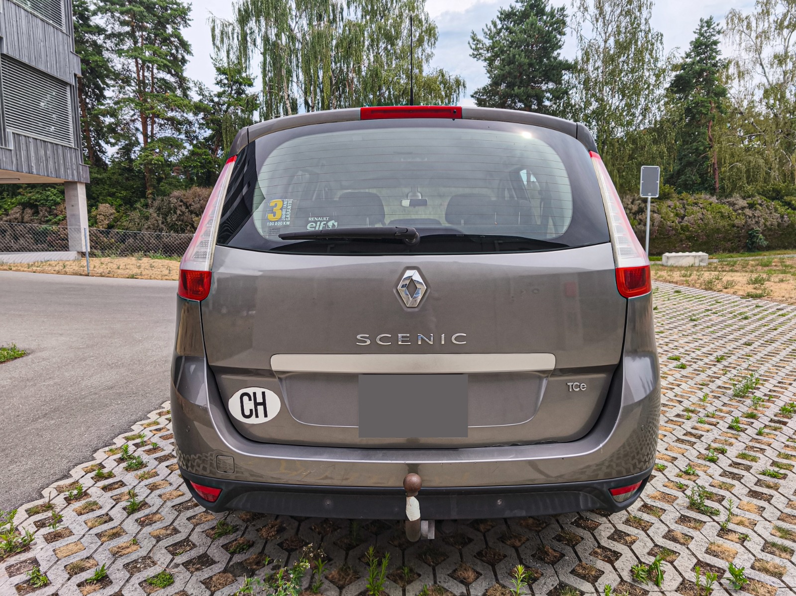 RENAULT Grand Scénic 1.4 16V Turbo Dynamique-image-4