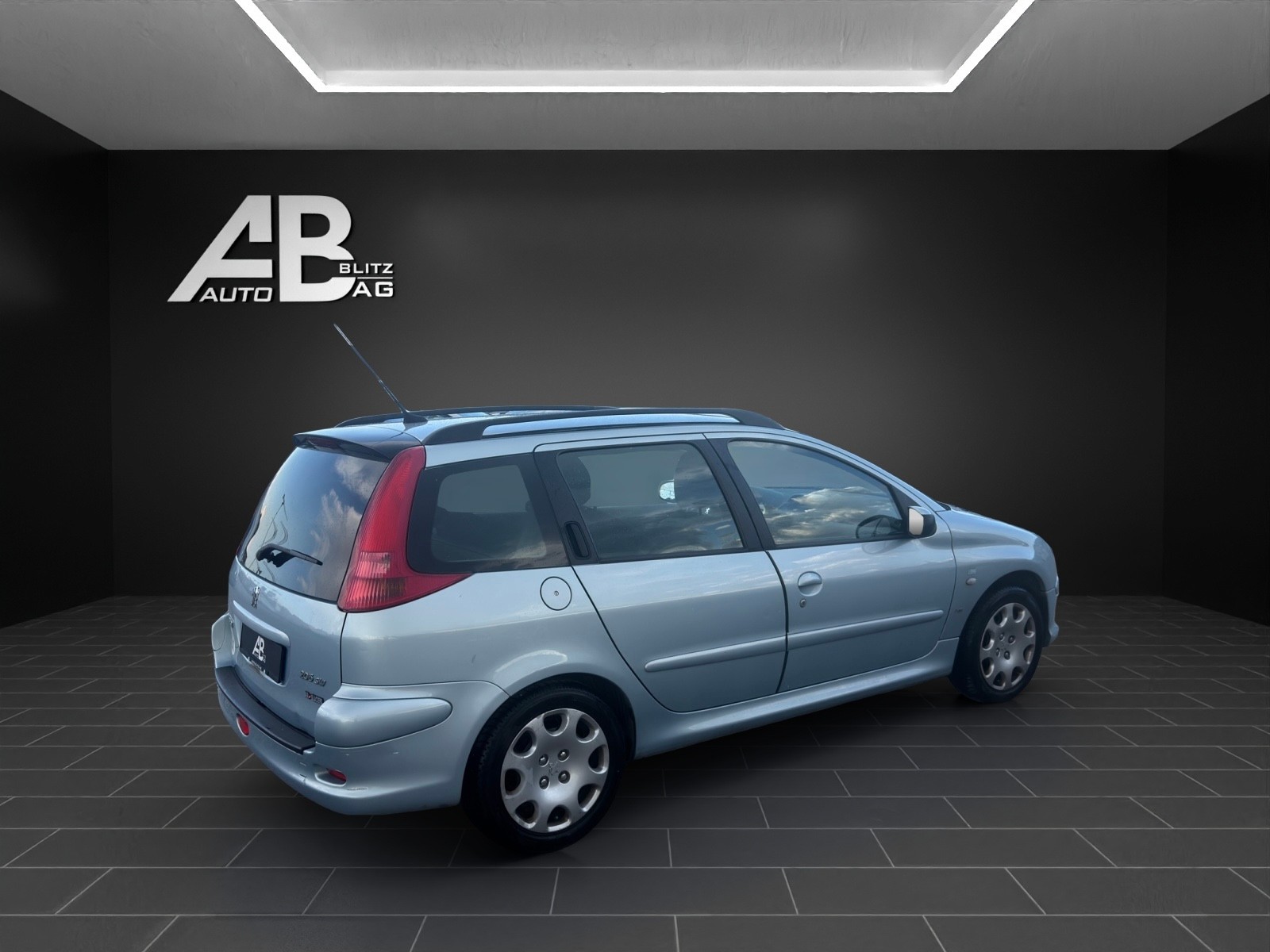 PEUGEOT 206 SW 1.6 16V XS-image-4