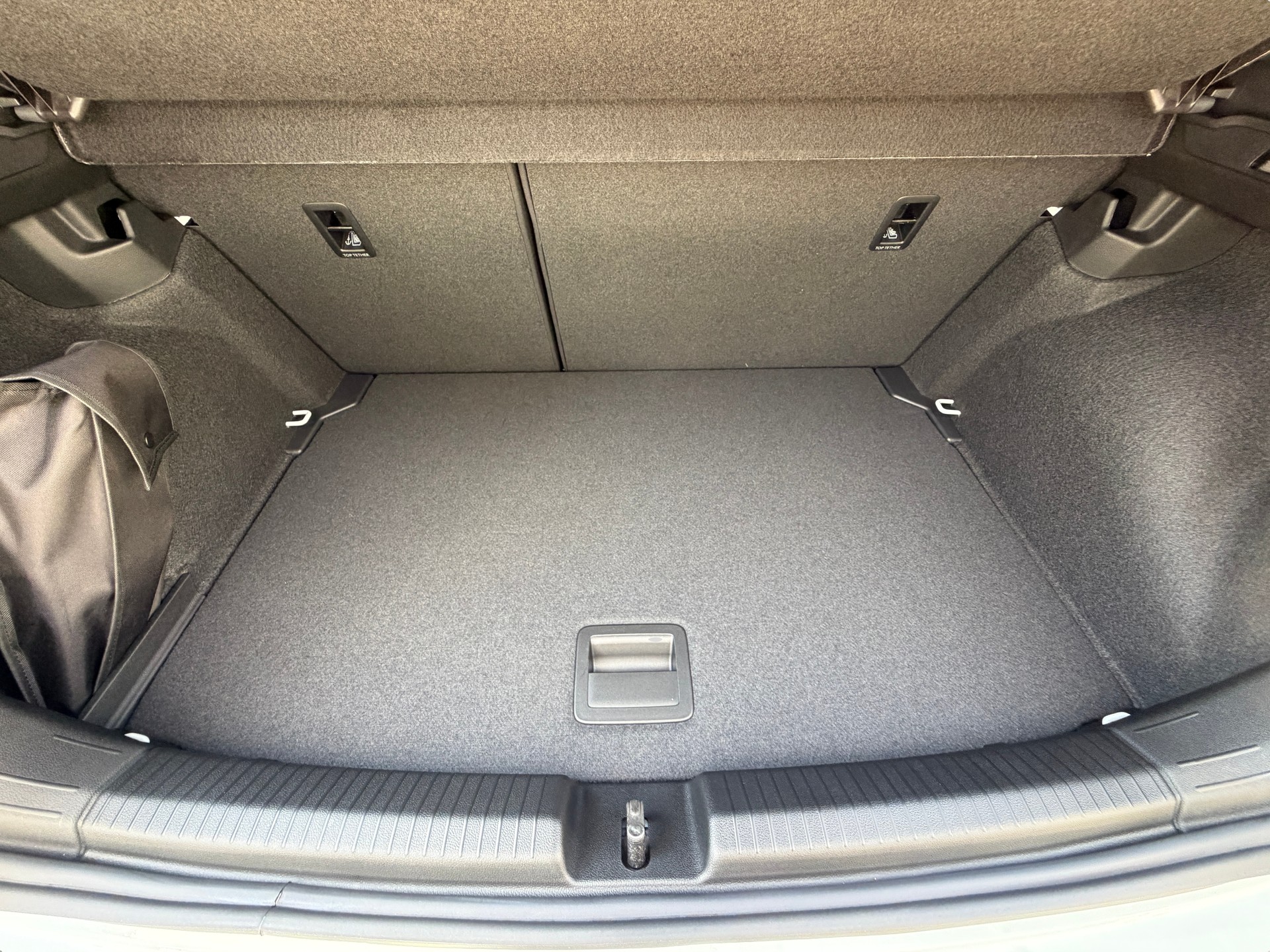 VW Polo 1.0 TSI R-Line DSG-image-23