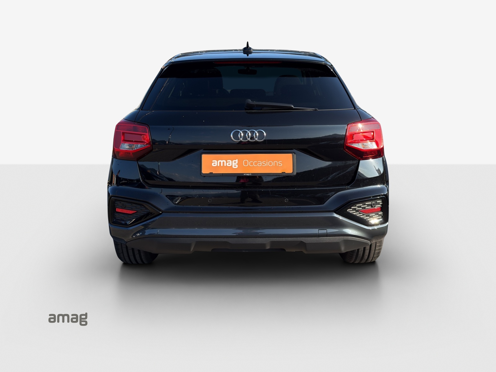AUDI Q2 35 TFSI advanced S-tronic-showroom-element-3