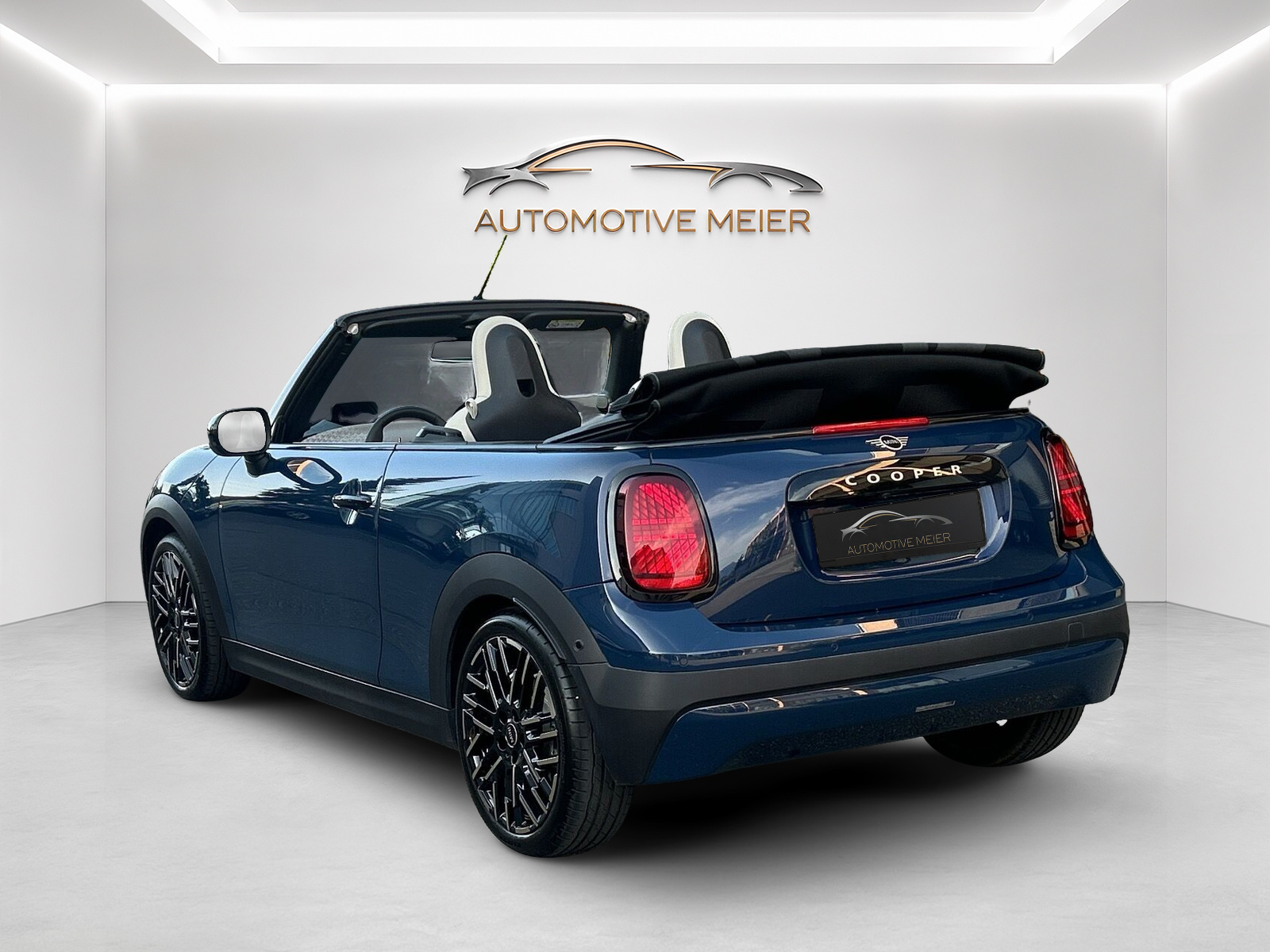 MINI Cooper C Cabriolet DKG -CH Fahrzeug mit Gratisservice und Werksgarantie*-showroom-element-2