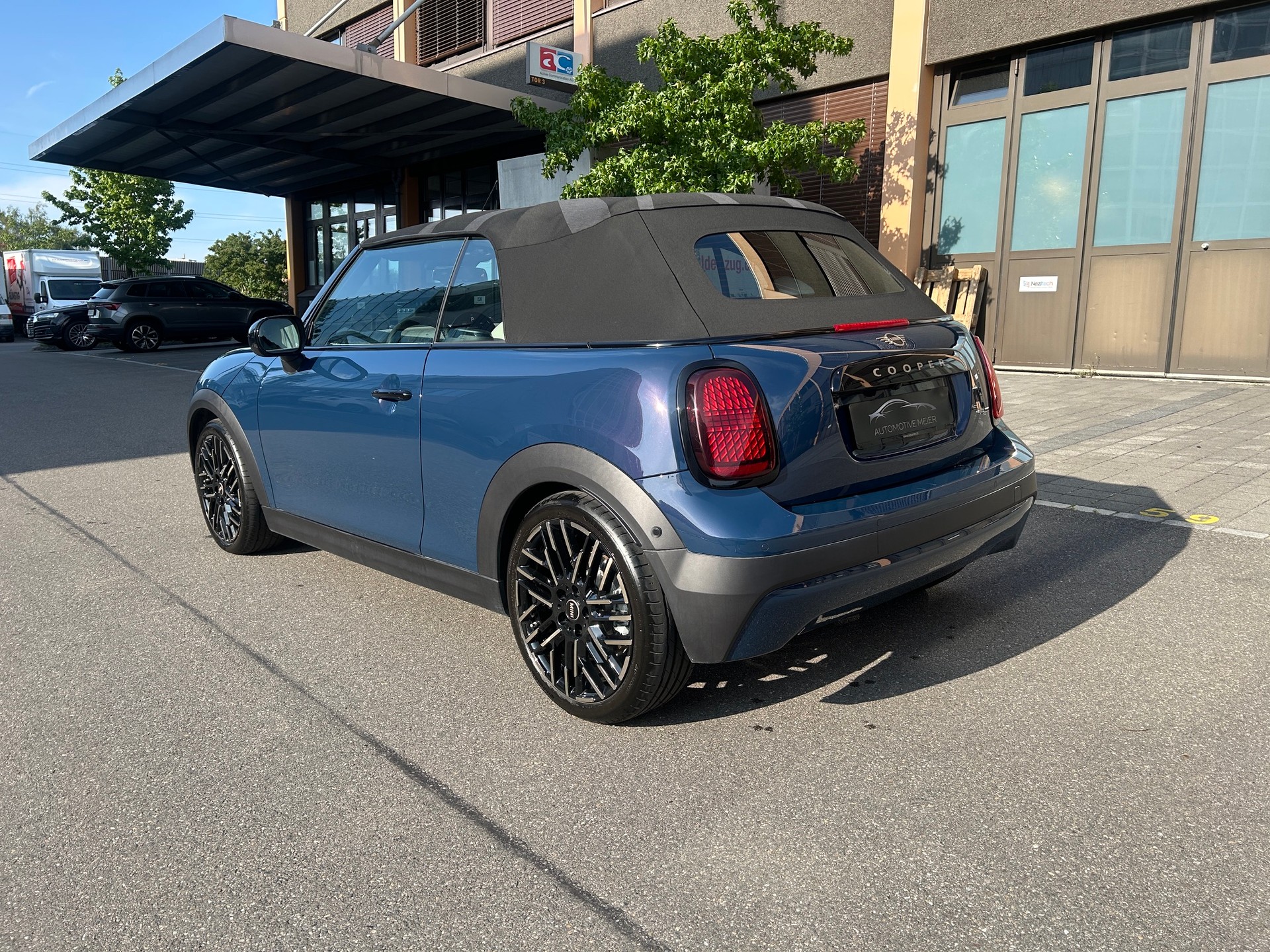 MINI Cooper C Cabriolet DKG -CH Fahrzeug mit Gratisservice und Werksgarantie*-image-24