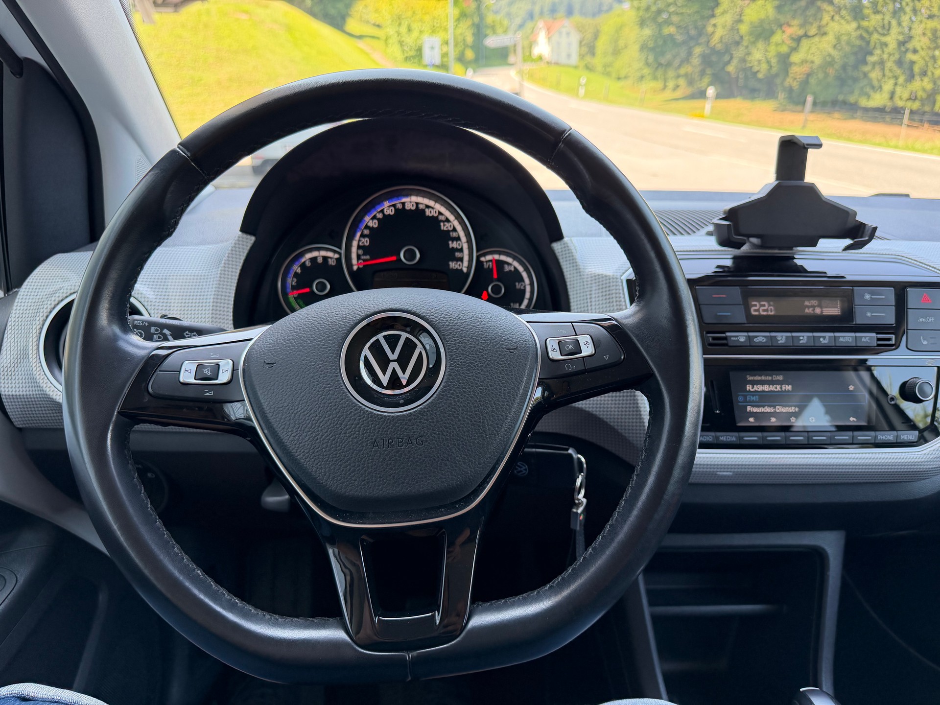 VW e-Up-image-14