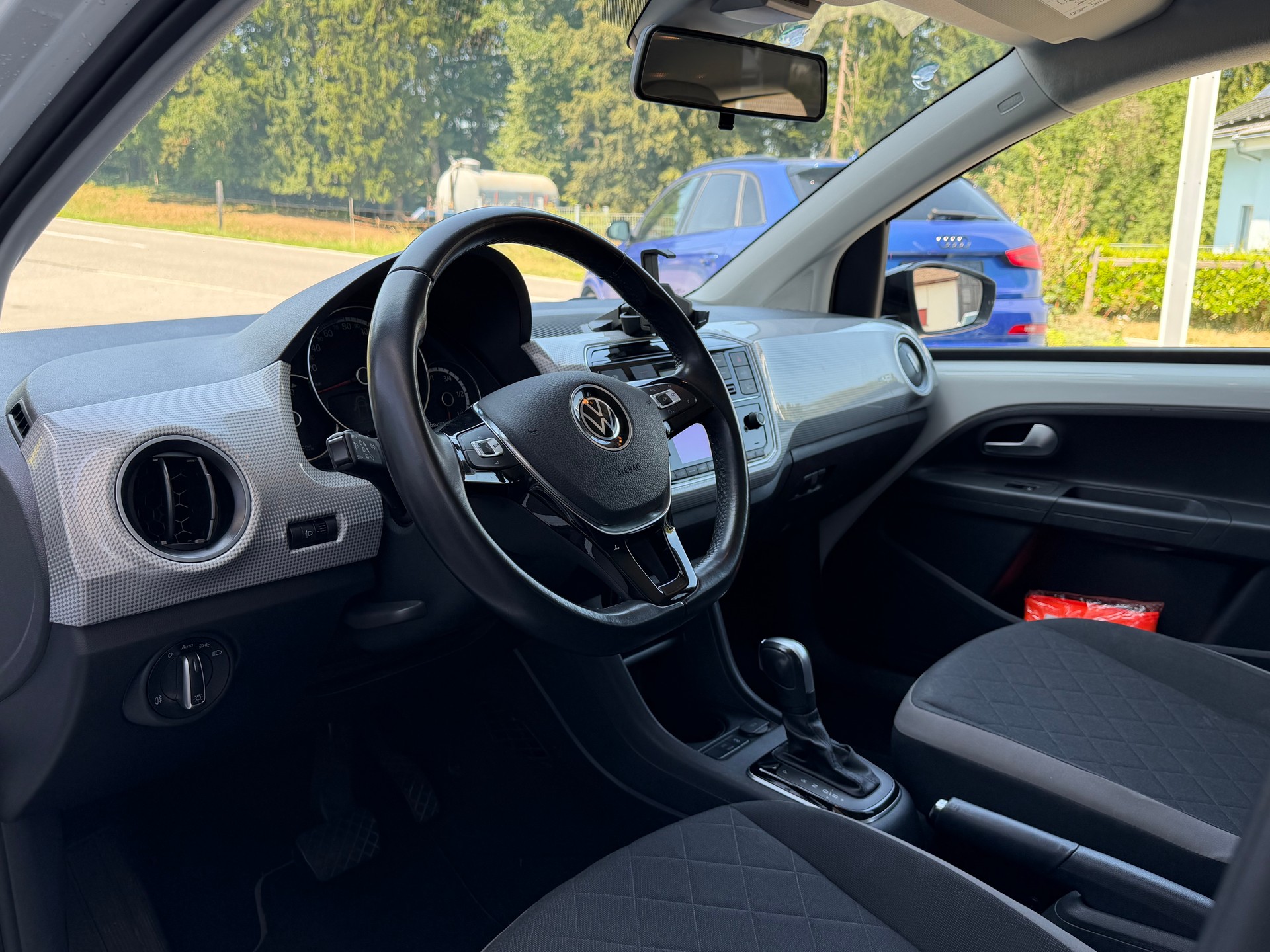 VW e-Up-image-8