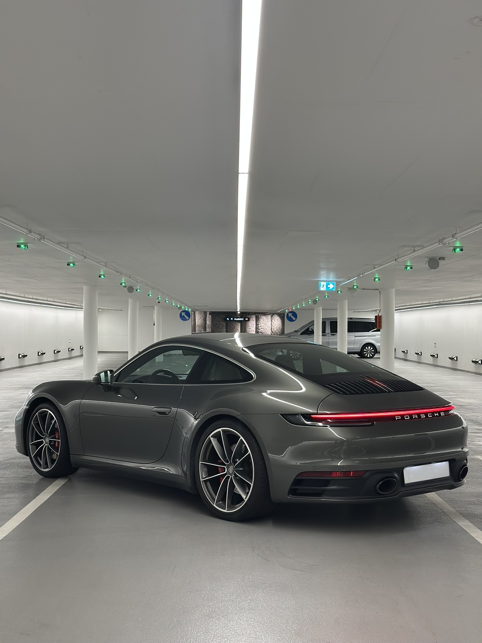 PORSCHE 911 Carrera S PDK-image-2