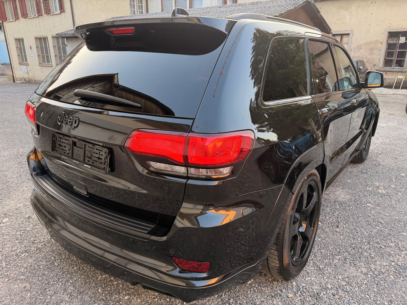 JEEP Grand Cherokee 3.0 CRD Summit Automatic-image-3