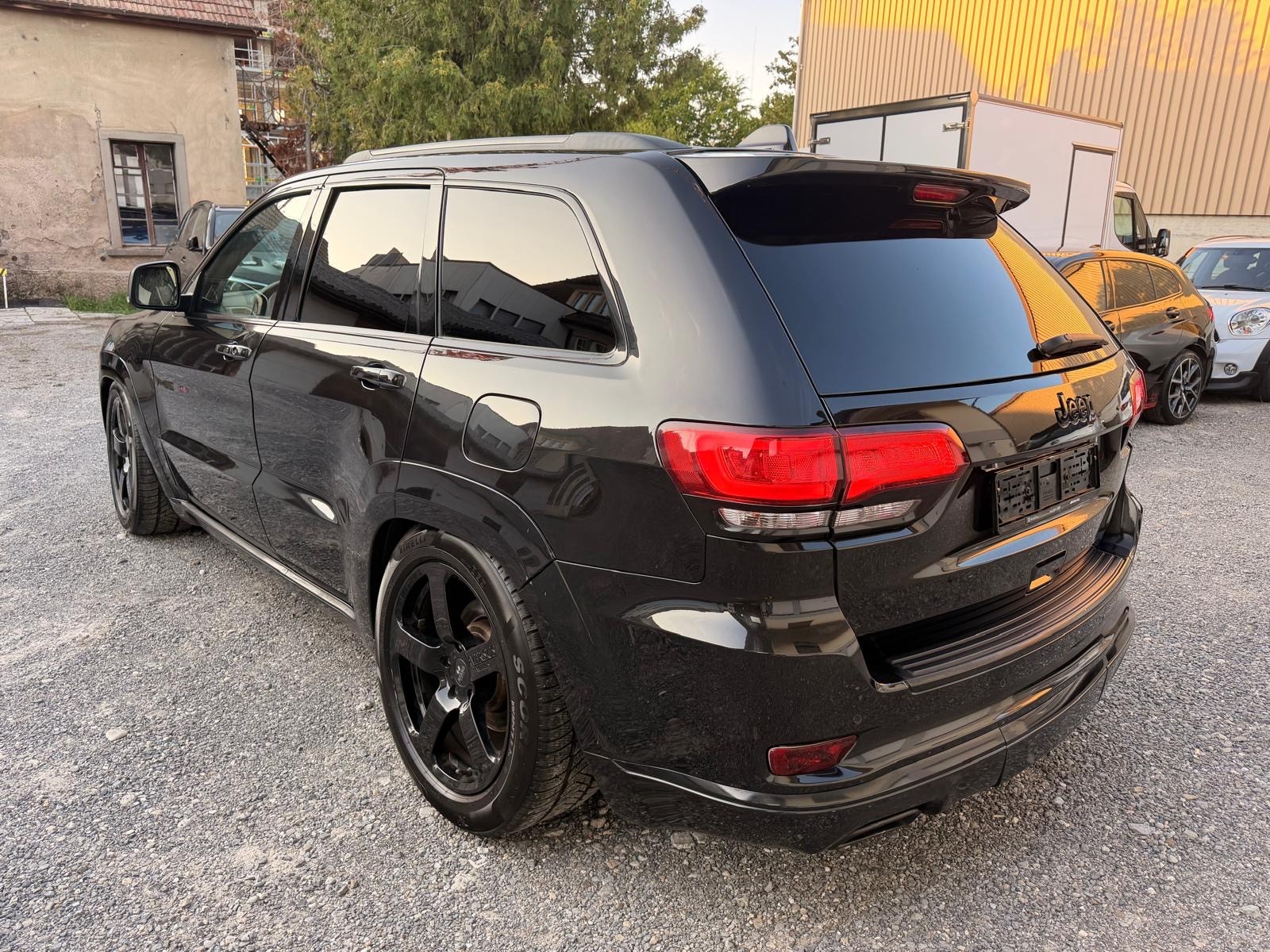 JEEP Grand Cherokee 3.0 CRD Summit Automatic-image-2