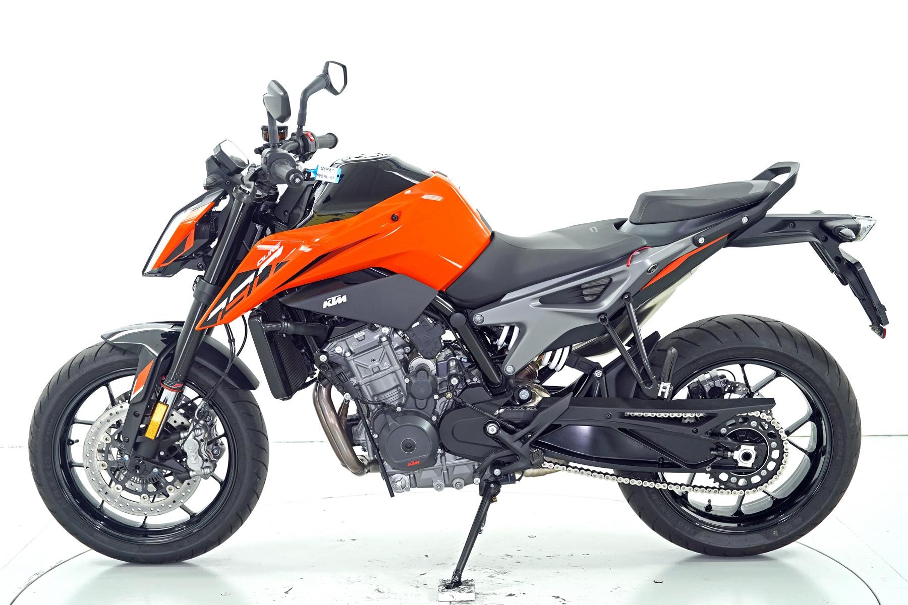 KTM 790 dUKE-image-4