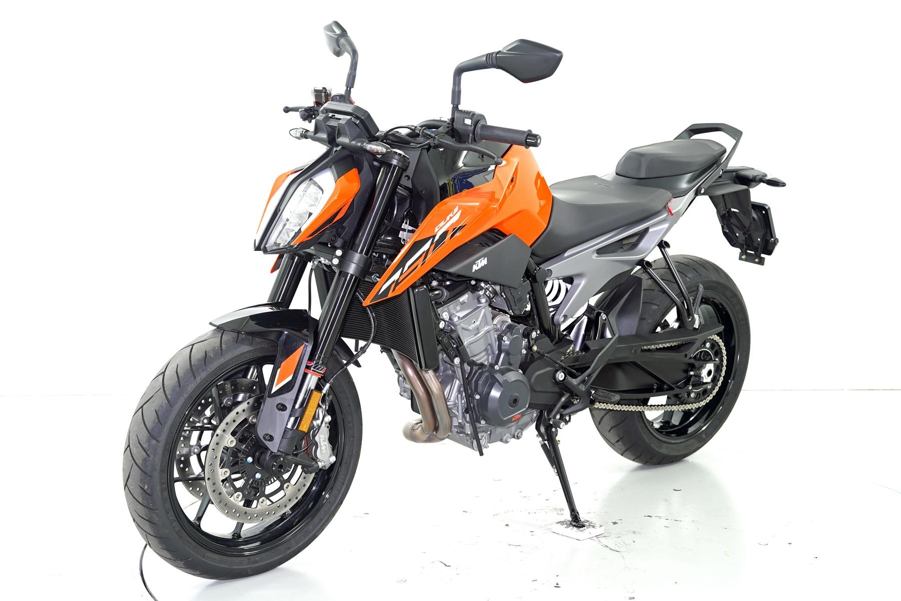 KTM 790 dUKE-showroom-element-2