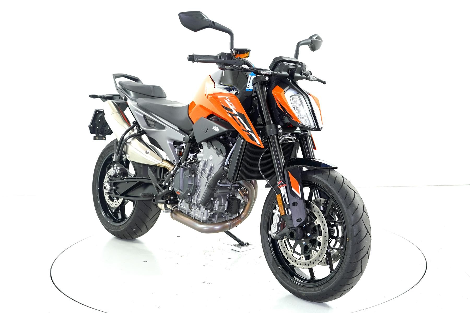 KTM 790 dUKE-showroom-element-1