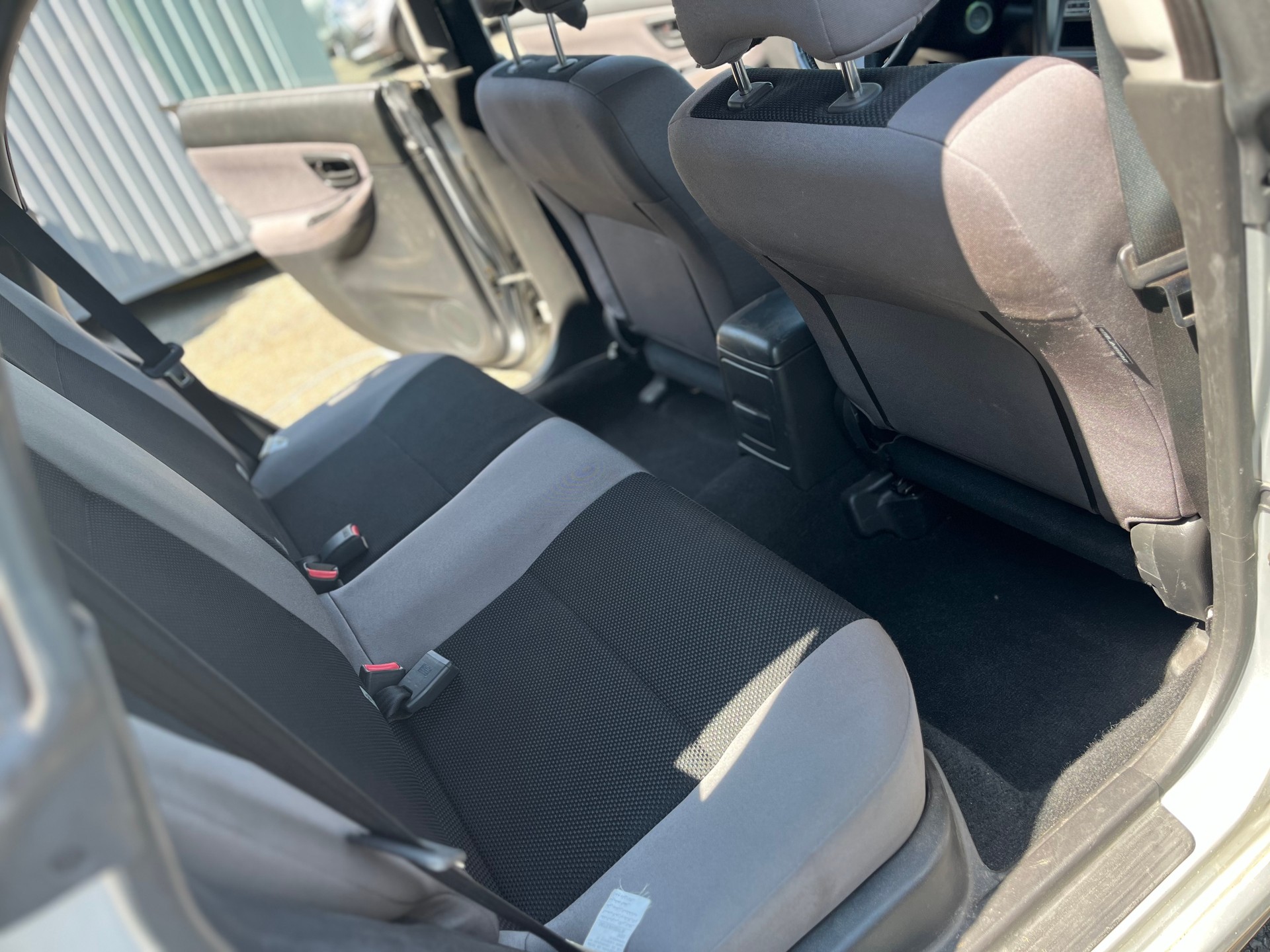 SUBARU Ab frisch MFK und frisch Servic Automat 2,0i-image-13