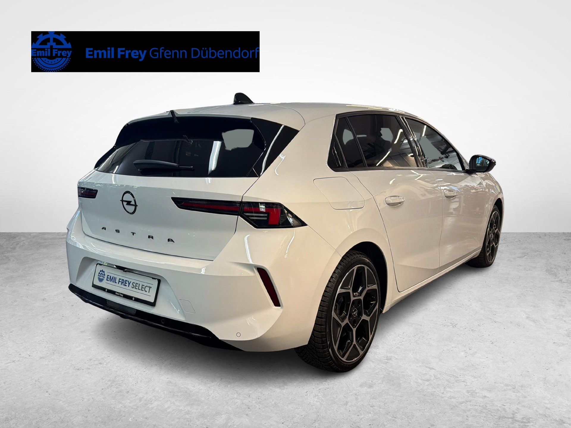 OPEL Astra 1.6 T PHEV 180 Swiss Premium-image-5