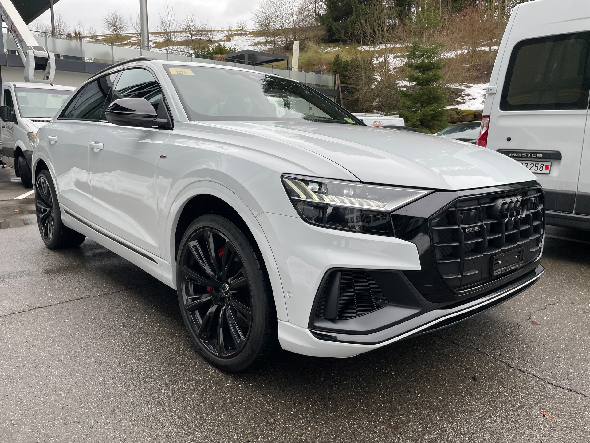 AUDI Q8 60 TFSI e quattro PHEV tiptronic-image-2