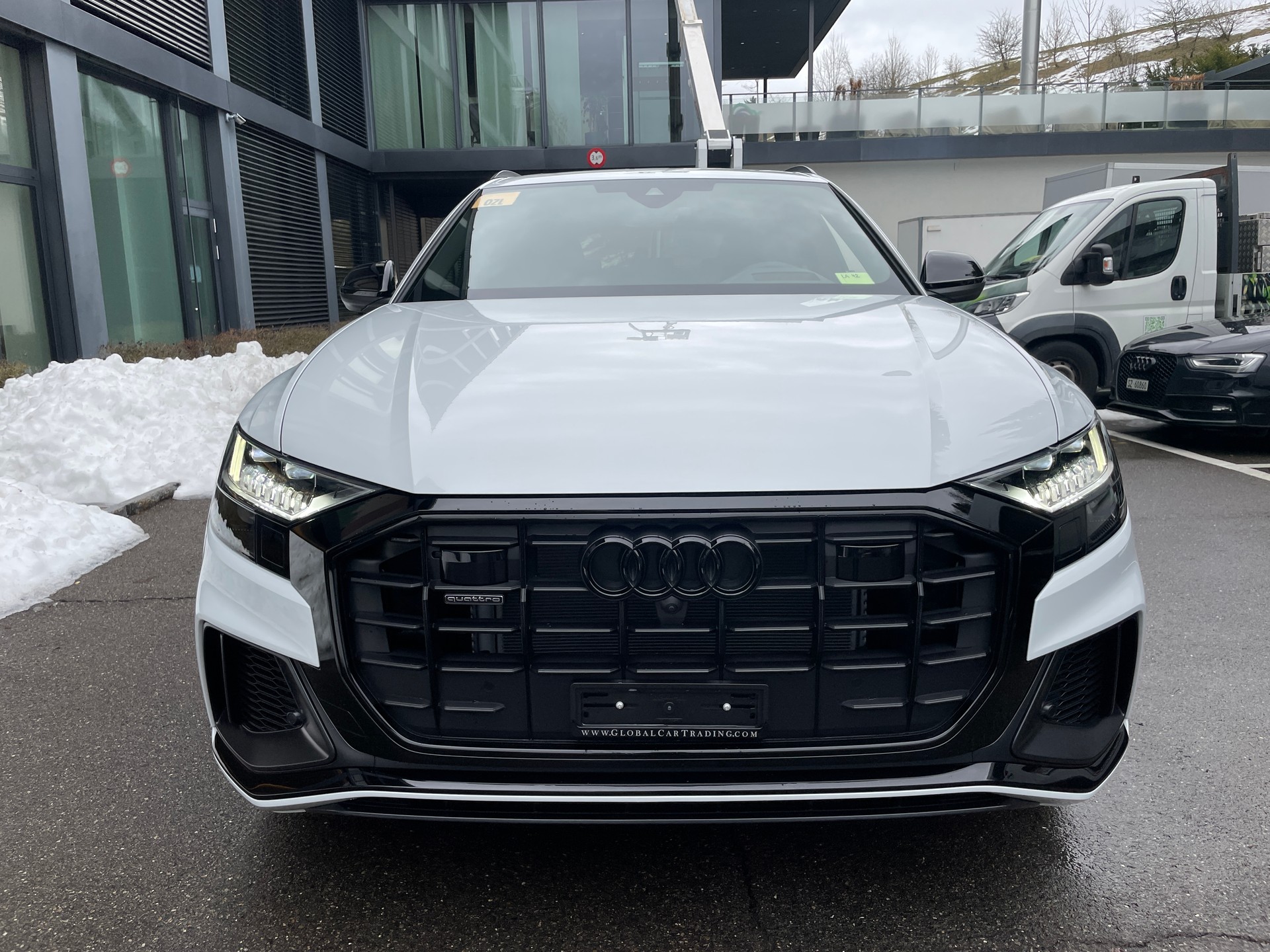 AUDI Q8 60 TFSI e quattro PHEV tiptronic-image-1