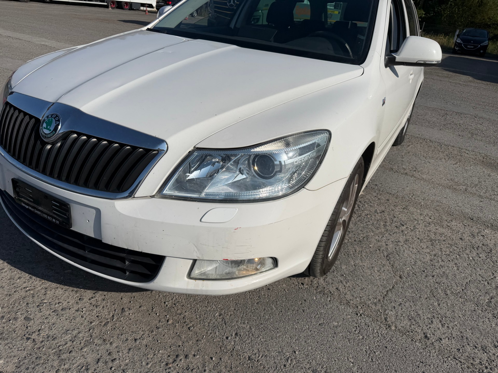 SKODA Octavia Combi 1.8 TSI Ambition 4x4-image-12