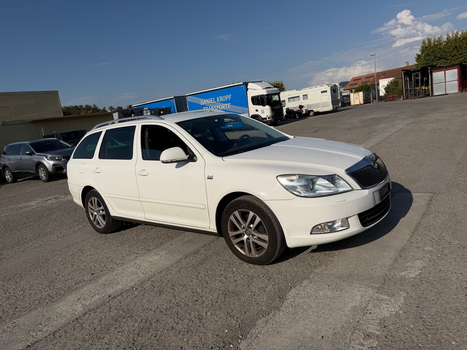 SKODA Octavia Combi 1.8 TSI Ambition 4x4-image-1