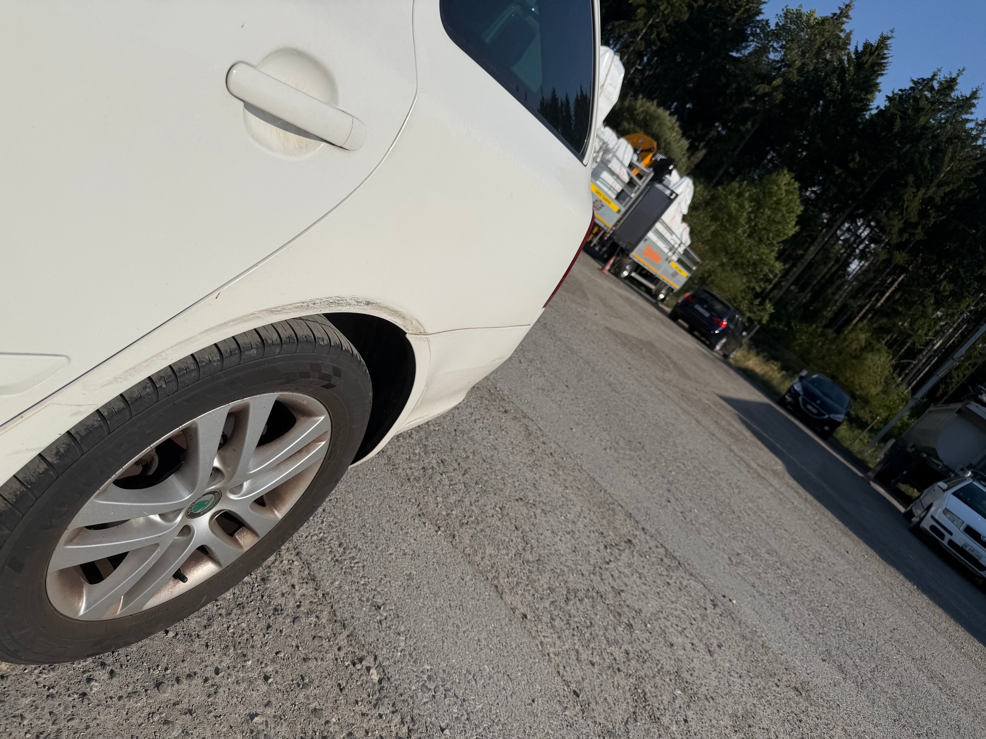 SKODA Octavia Combi 1.8 TSI Ambition 4x4-image-10