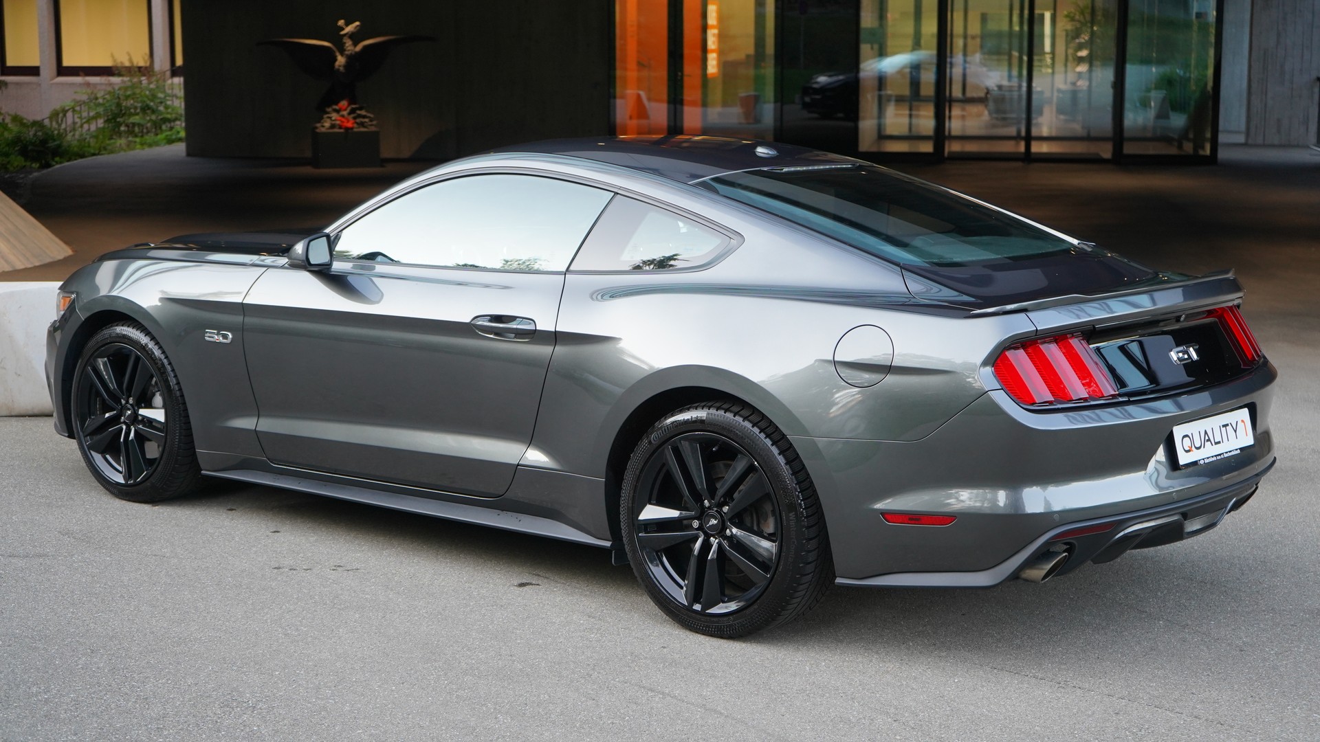 FORD Mustang Fastback 5.0 V8 GT Automat-image-2