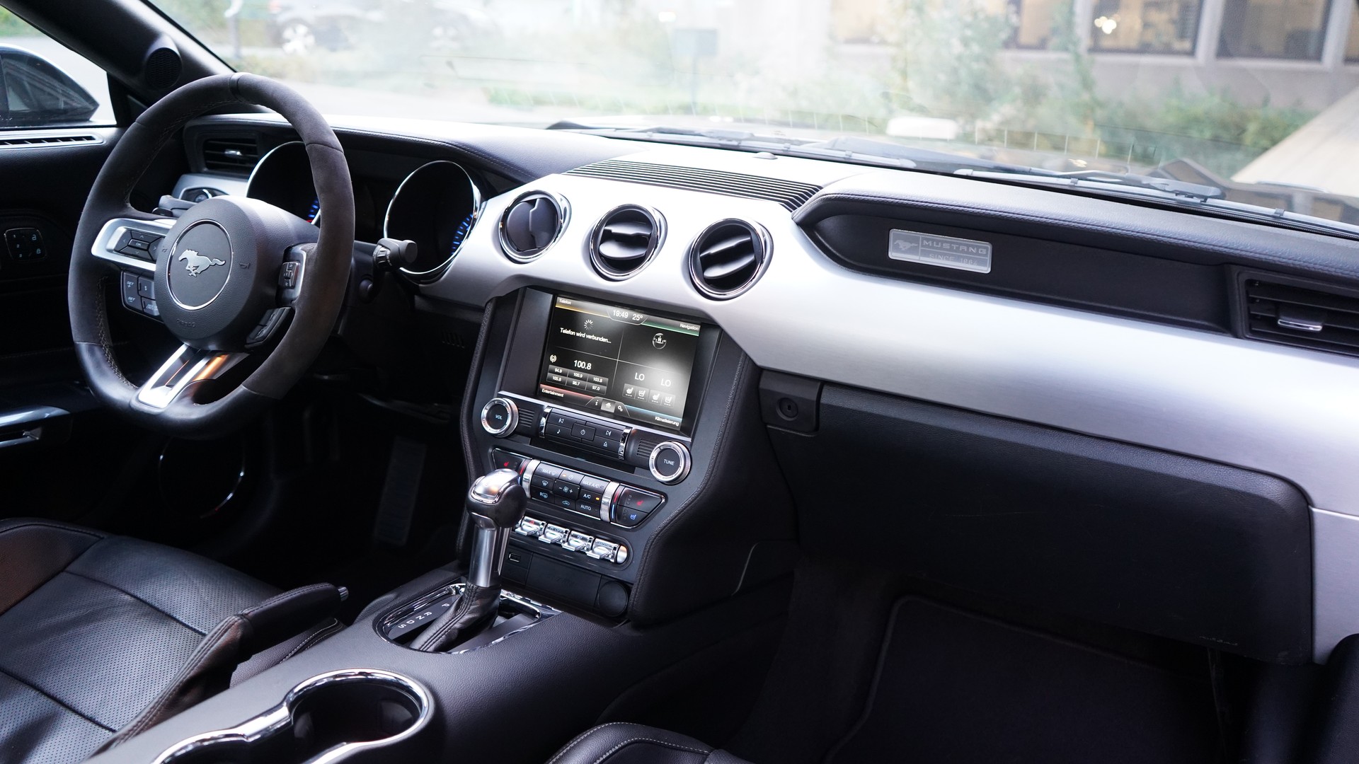 FORD Mustang Fastback 5.0 V8 GT Automat-image-8