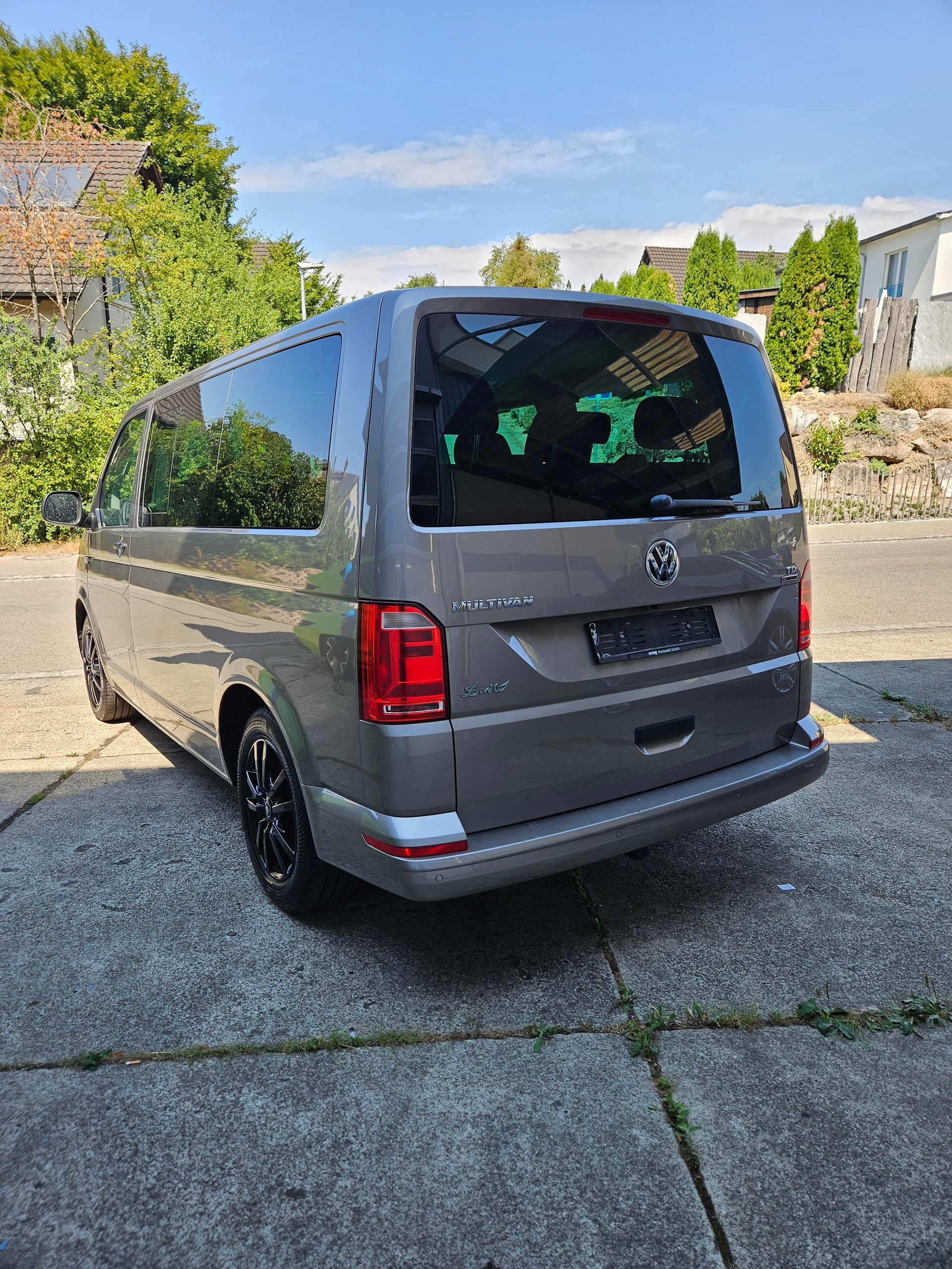 VW T6 Multivan 2.0 TDI Liberty 4Motion DSG-image-3