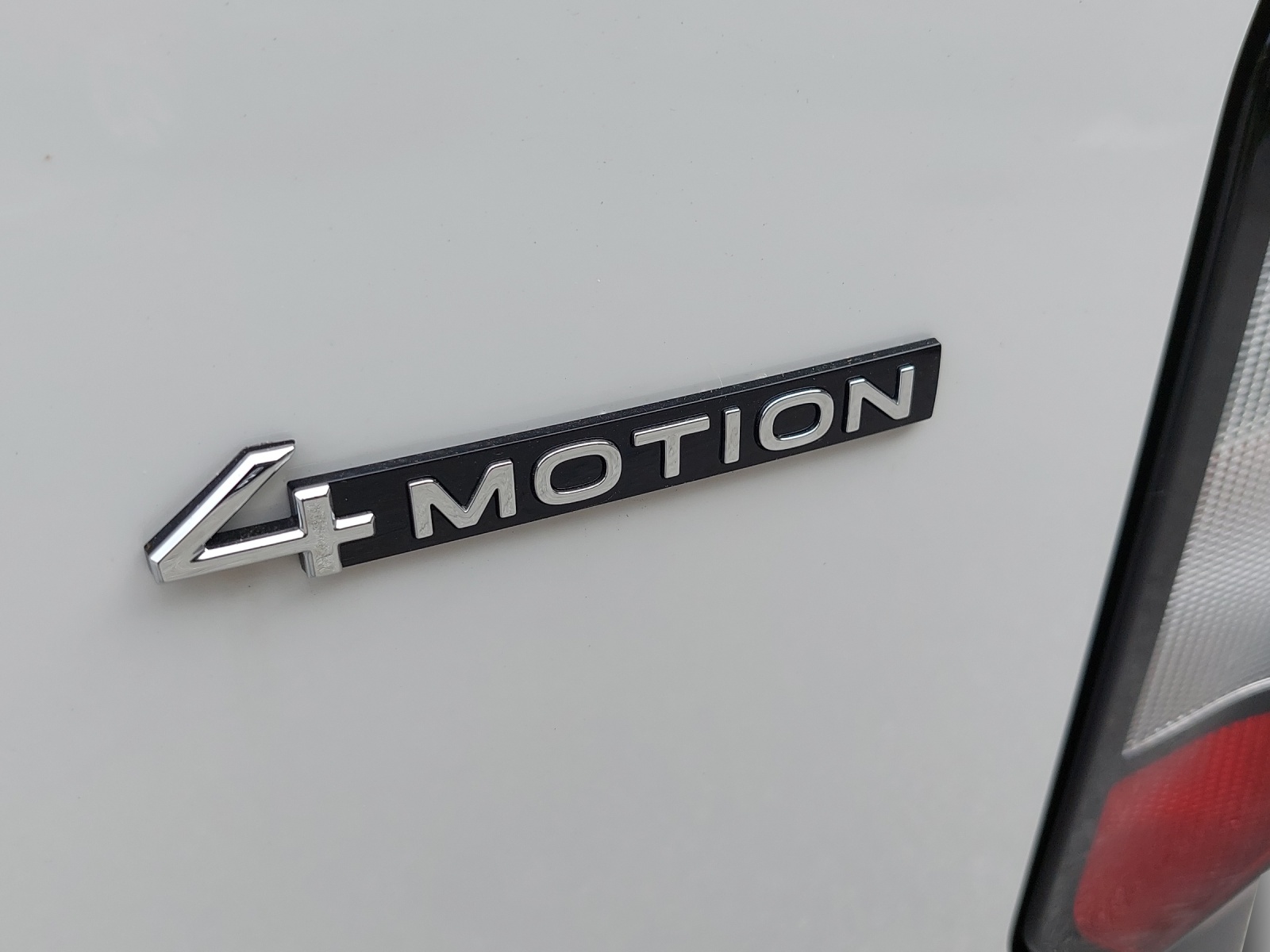 VW Caddy Cargo 2.0TDI 4Motion-image-12