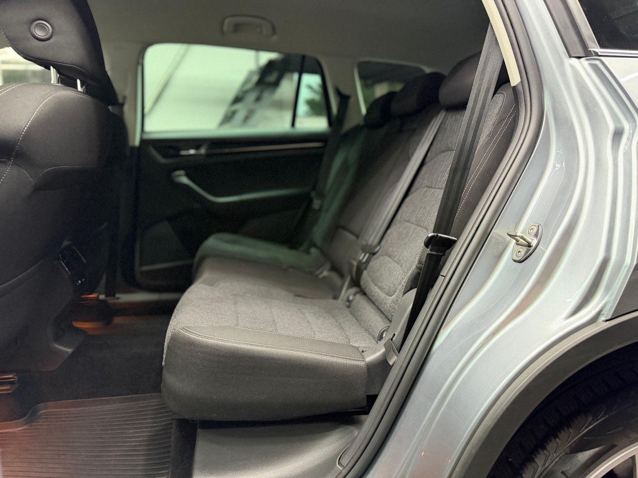 SKODA Kodiaq 1.5 TSI ACT Ambition | AHK 1.8T | Rückfahrkamera-image-21
