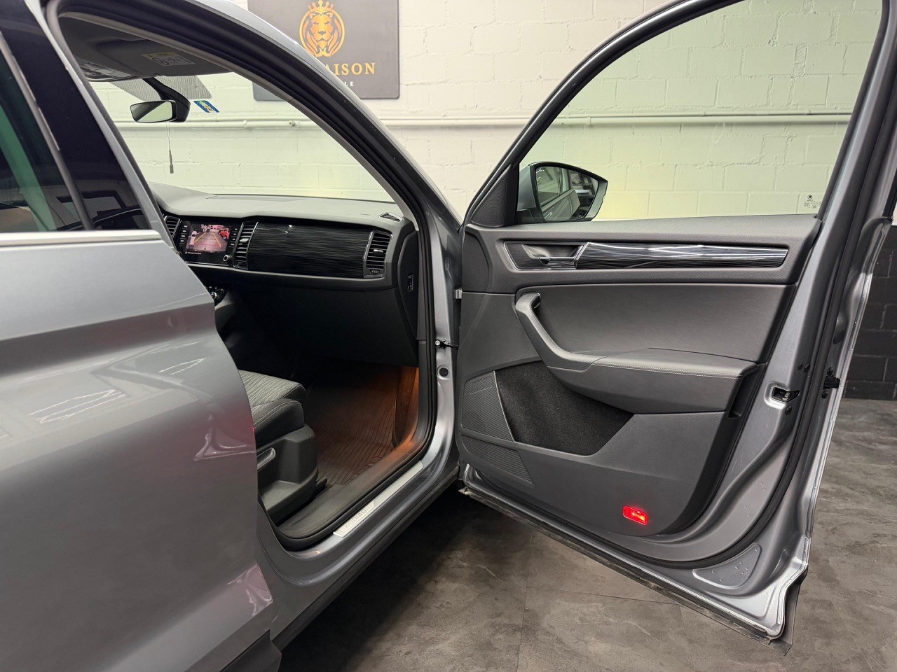 SKODA Kodiaq 1.5 TSI ACT Ambition | AHK 1.8T | Rückfahrkamera-image-23