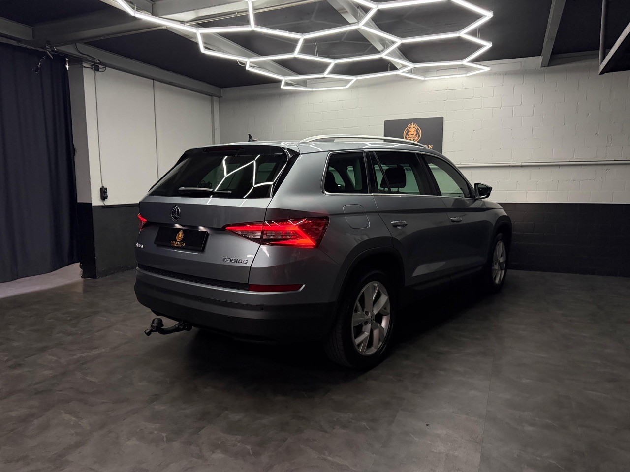 SKODA Kodiaq 1.5 TSI ACT Ambition | AHK 1.8T | Rückfahrkamera-image-7