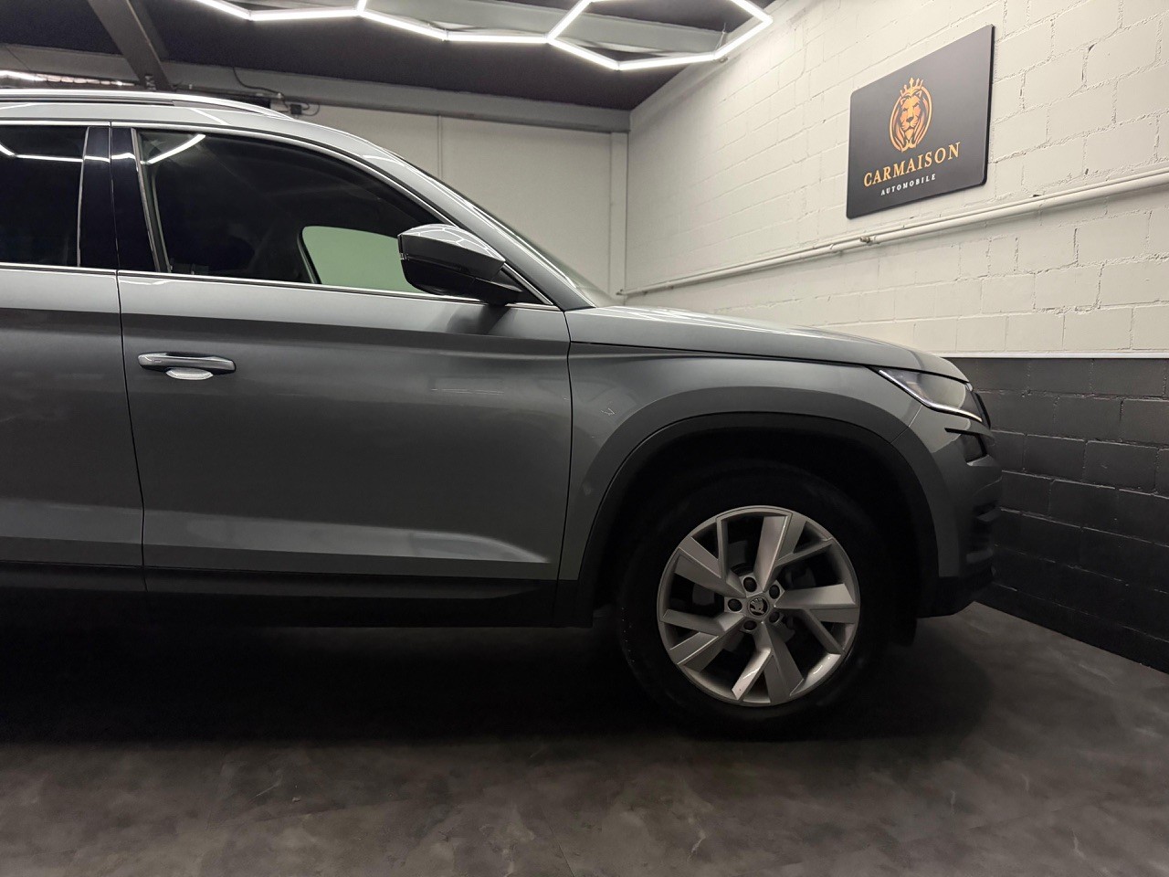 SKODA Kodiaq 1.5 TSI ACT Ambition | AHK 1.8T | Rückfahrkamera-image-8
