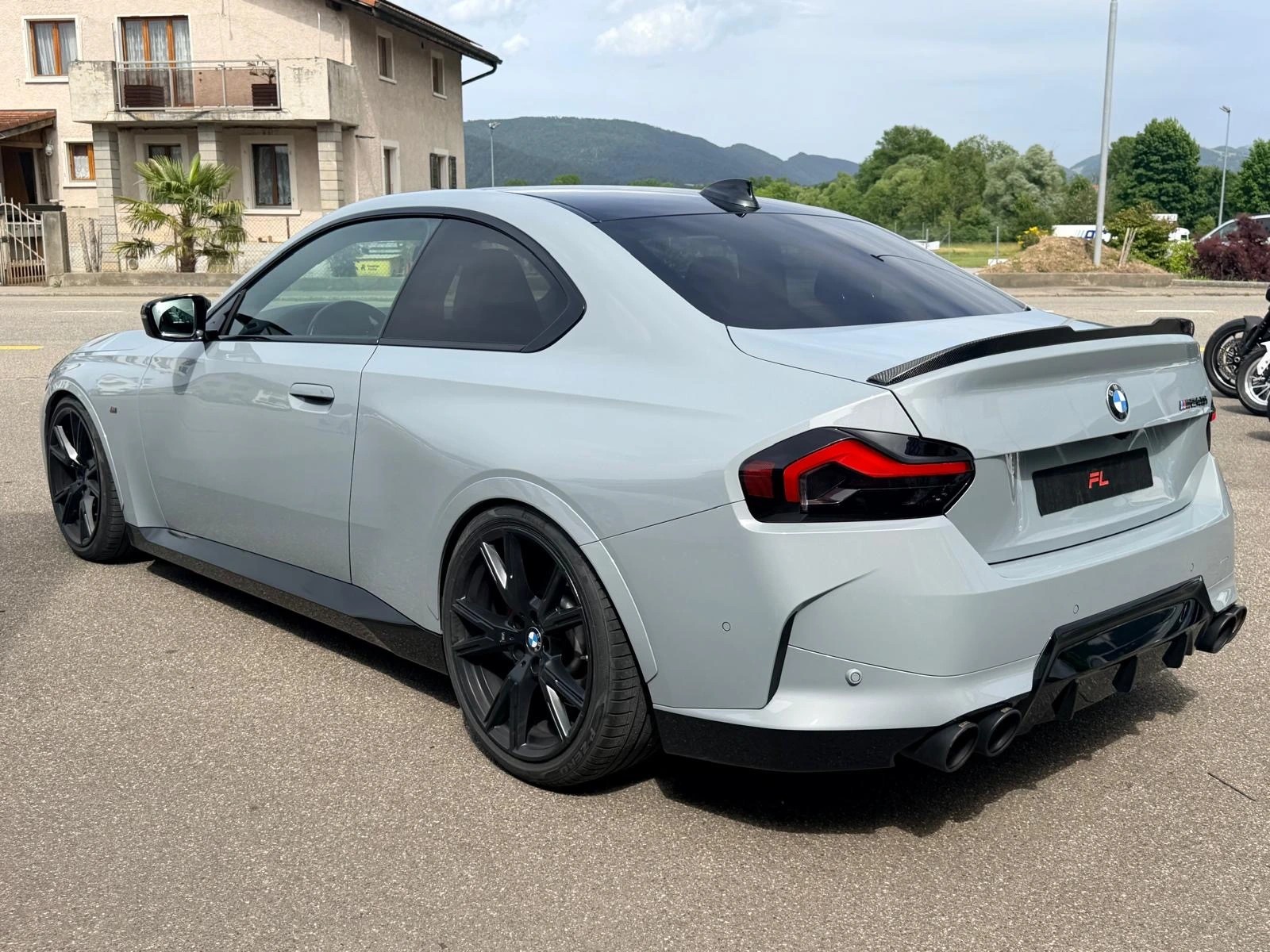 BMW M240i xDrive Steptronic-image-3