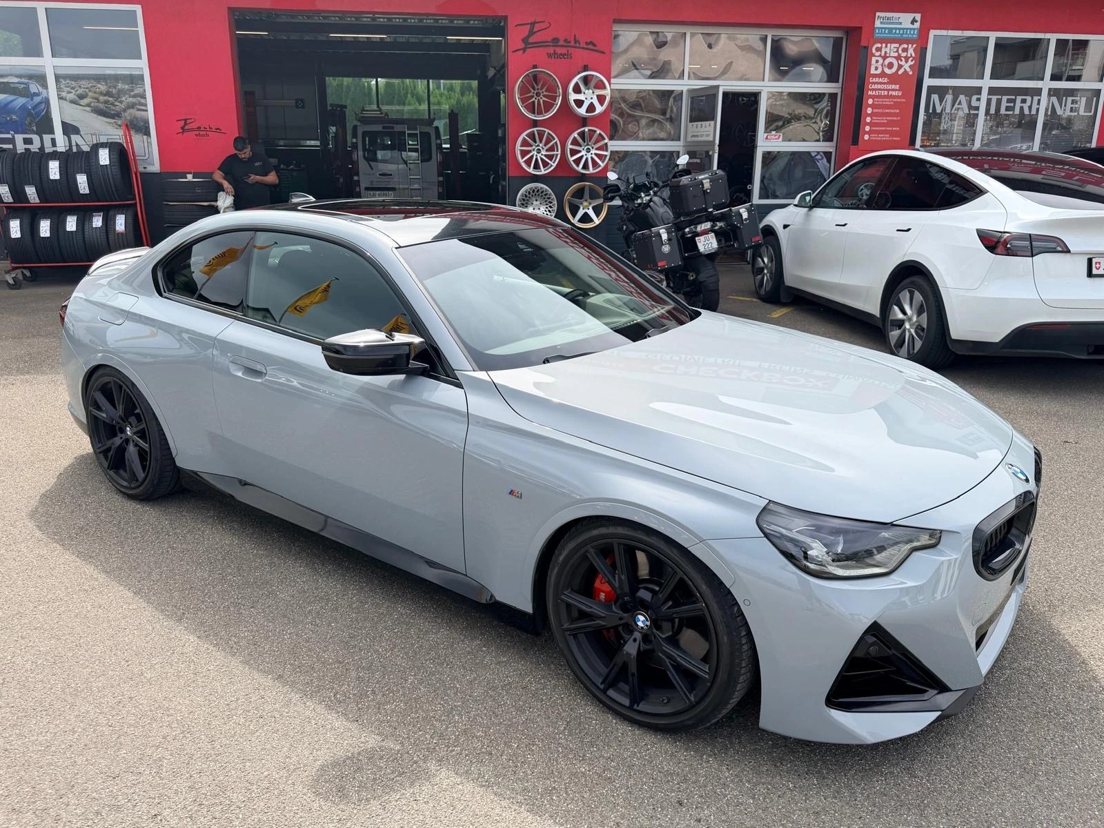 BMW M240i xDrive Steptronic-image-4