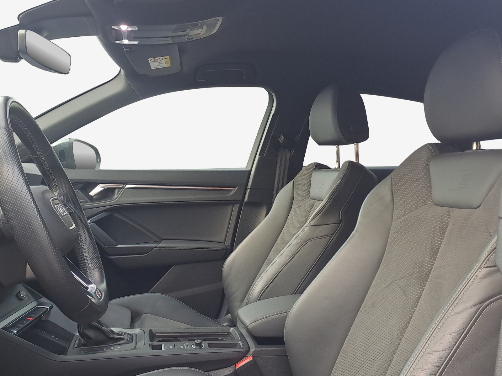 AUDI Q3 Sportback 45 TFSI e S line S-tronic-image-7