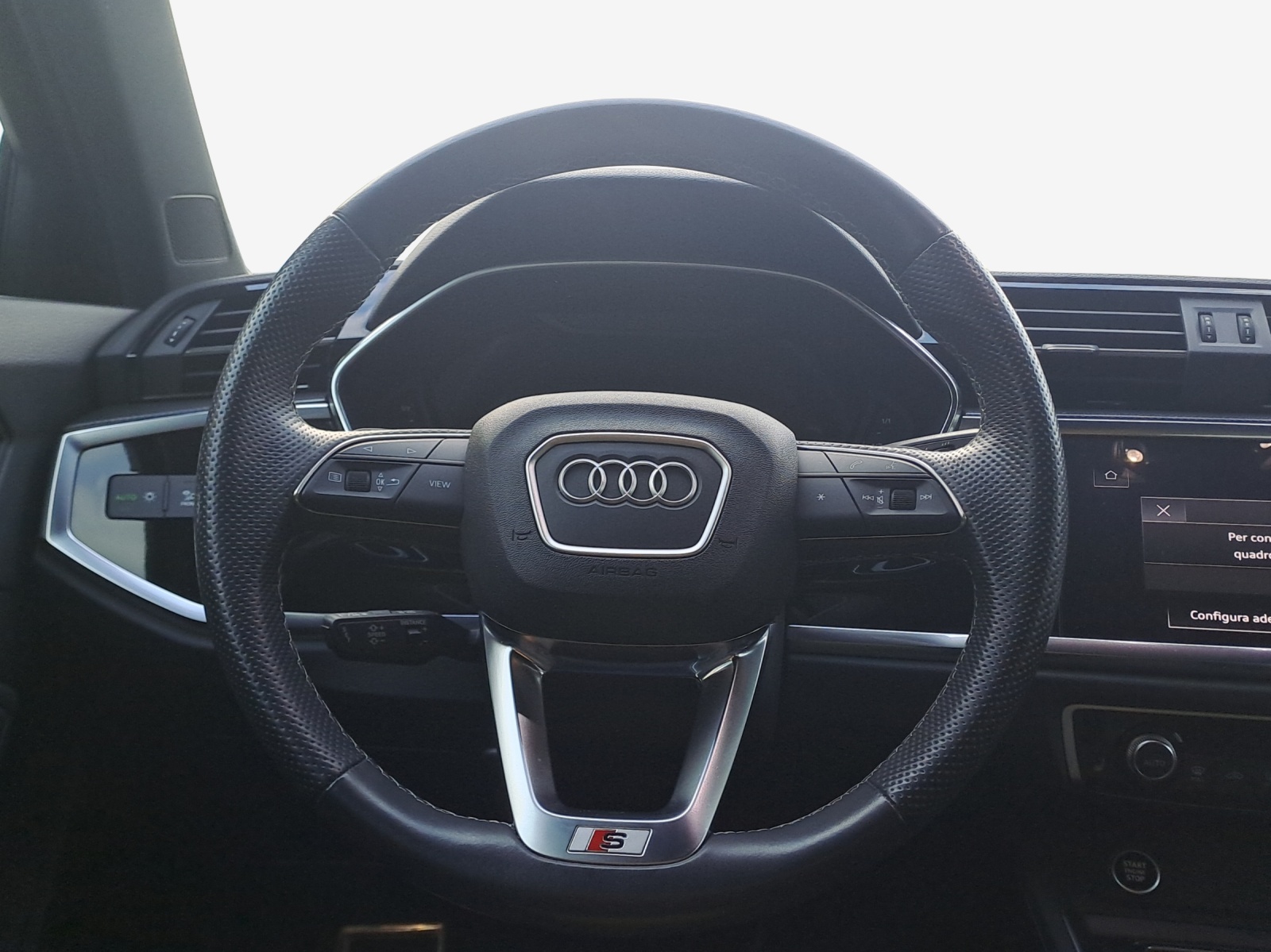 AUDI Q3 Sportback 45 TFSI e S line S-tronic-image-9