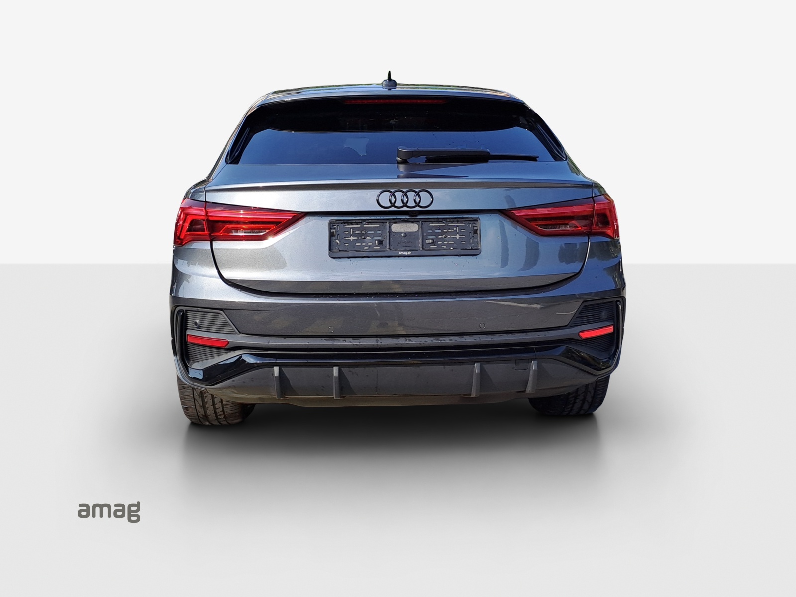 AUDI Q3 Sportback 45 TFSI e S line S-tronic-image-3