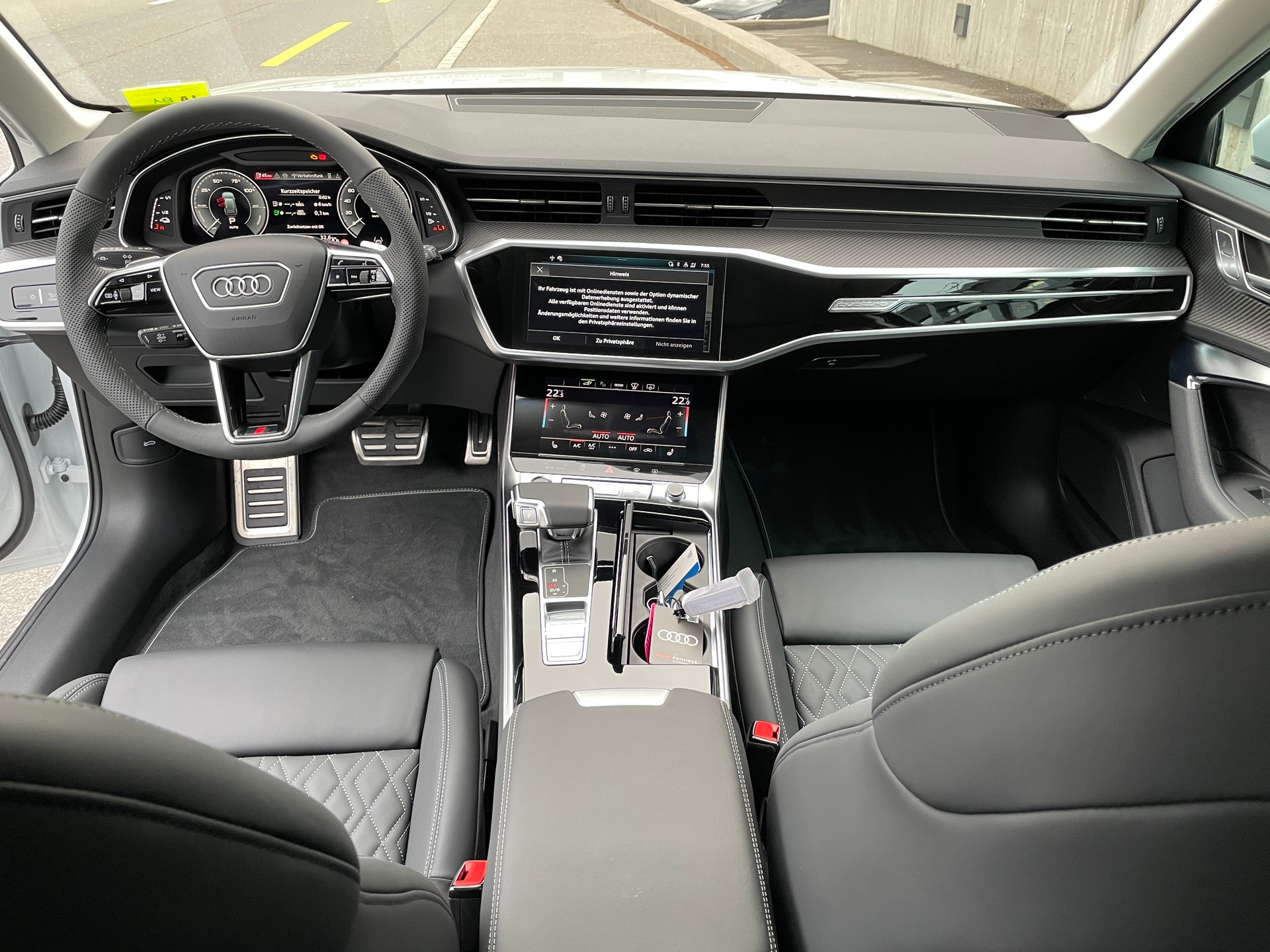 AUDI A6 Avant 55 TFSIe Sport quattro S-tronic-image-19
