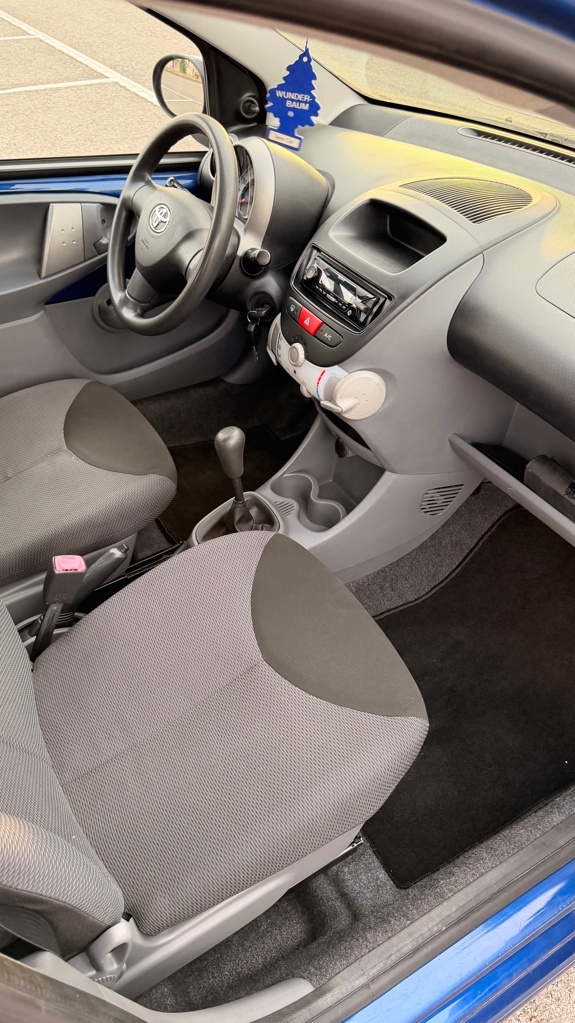 TOYOTA Aygo 1.0 Linea Luna-image-10