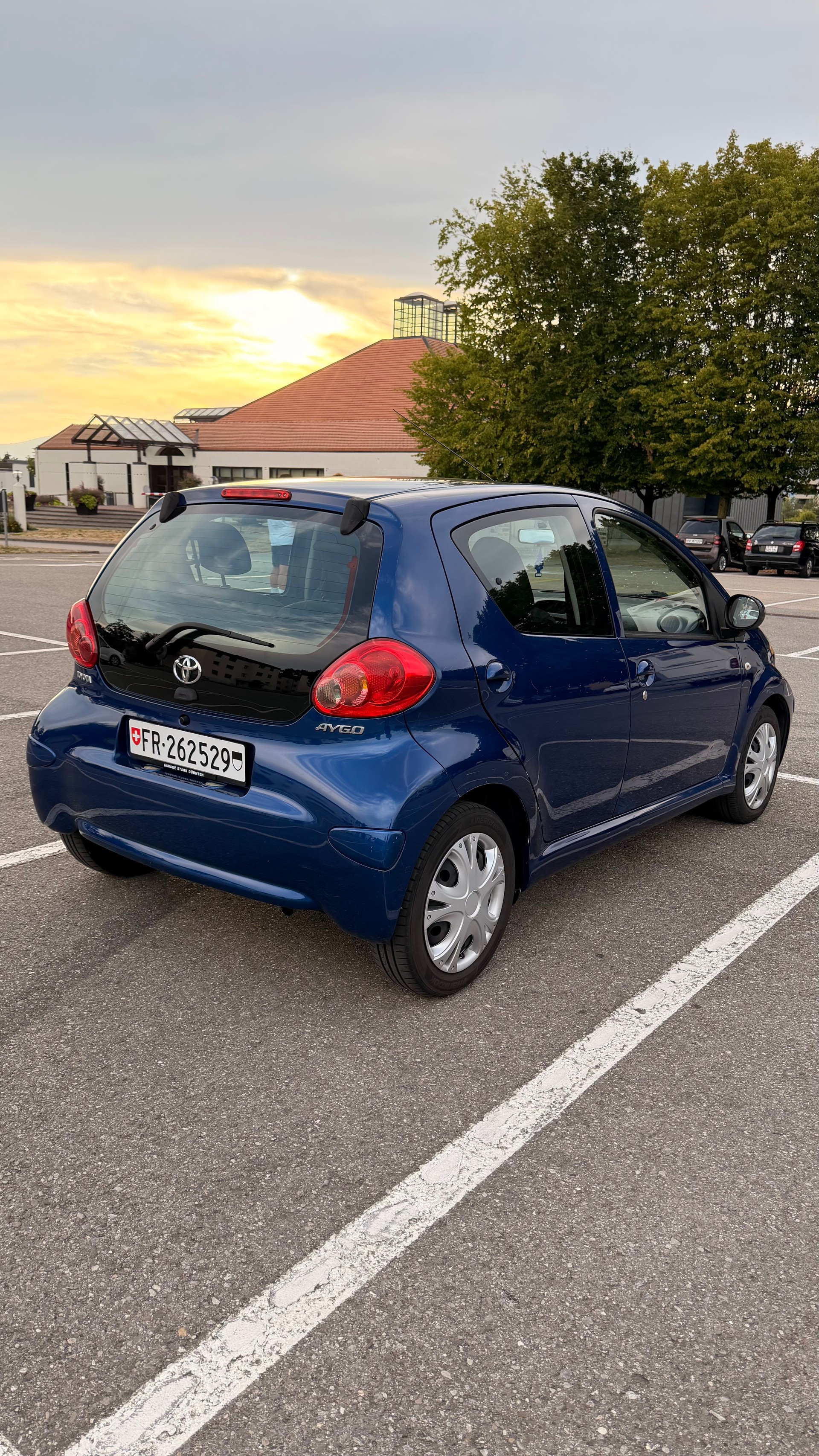 TOYOTA Aygo 1.0 Linea Luna-image-4