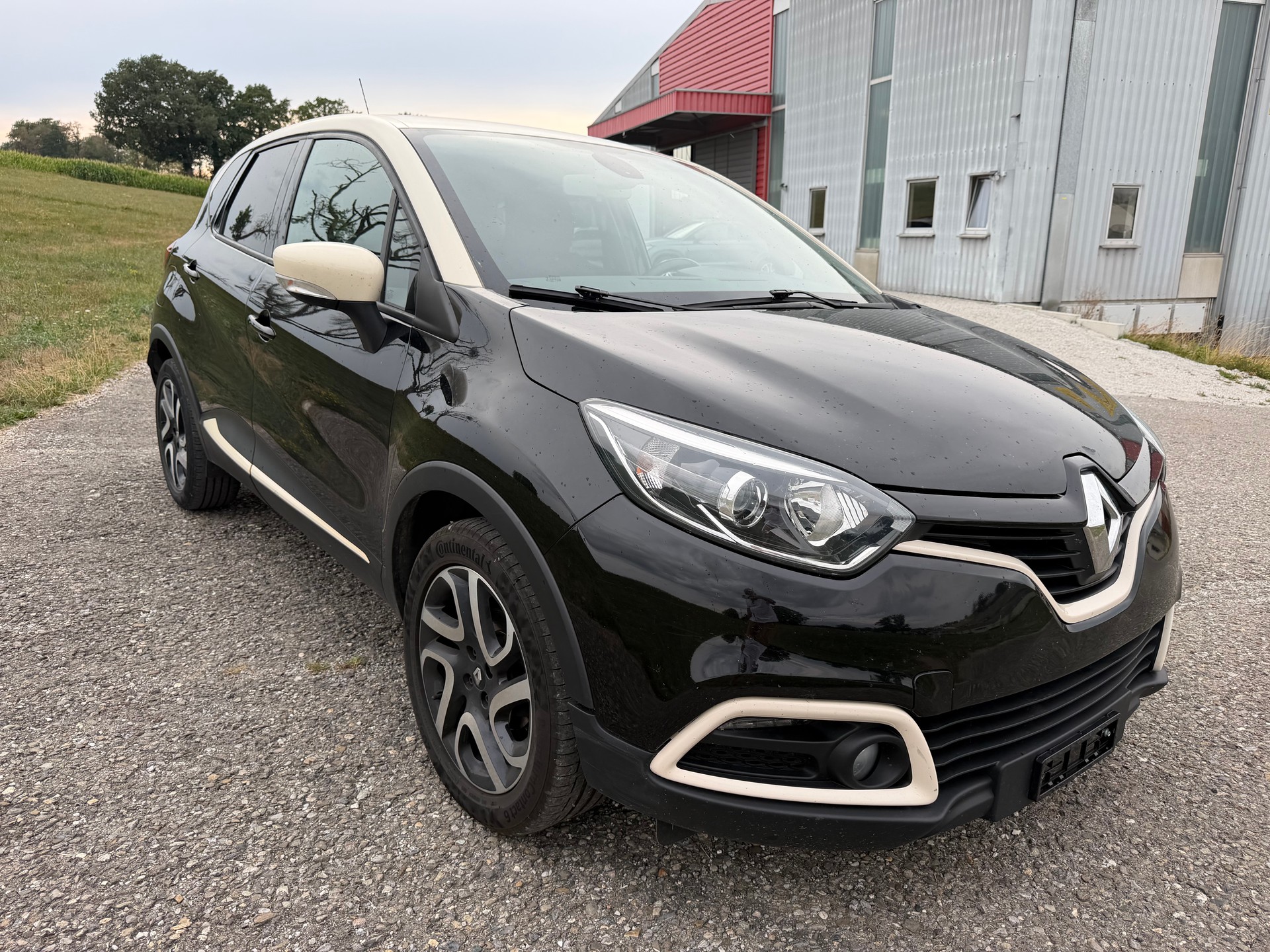 RENAULT Captur 0.9 12V Privilège-image-2