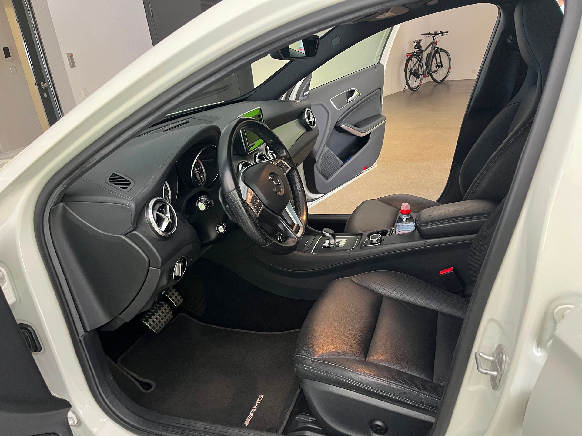 MERCEDES-BENZ GLA 45 AMG 4m-image-9