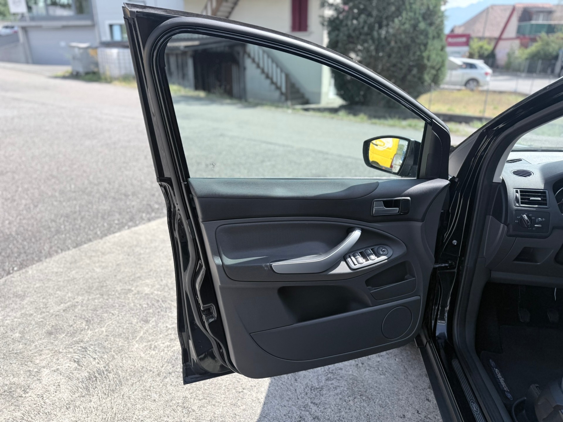 FORD Kuga 2.0 TDCi Carving 4WD-image-14