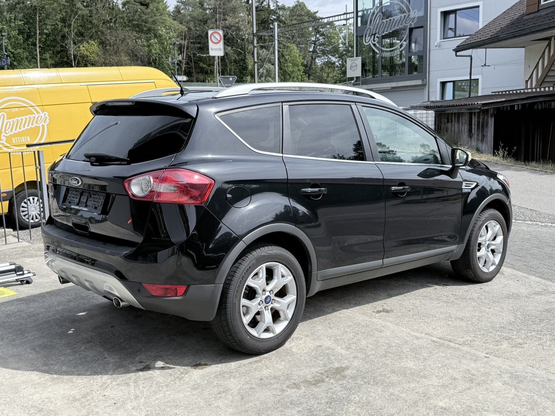FORD Kuga 2.0 TDCi Carving 4WD-image-4
