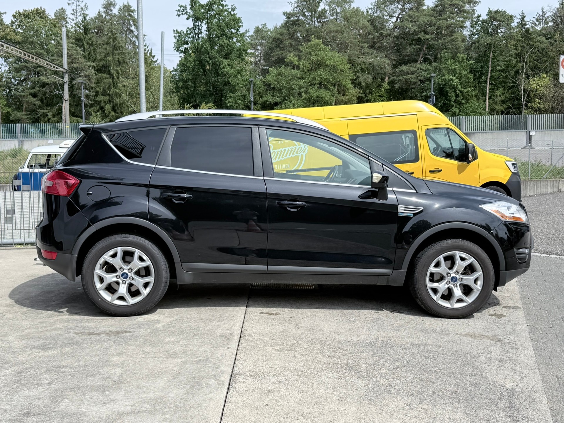 FORD Kuga 2.0 TDCi Carving 4WD-image-3
