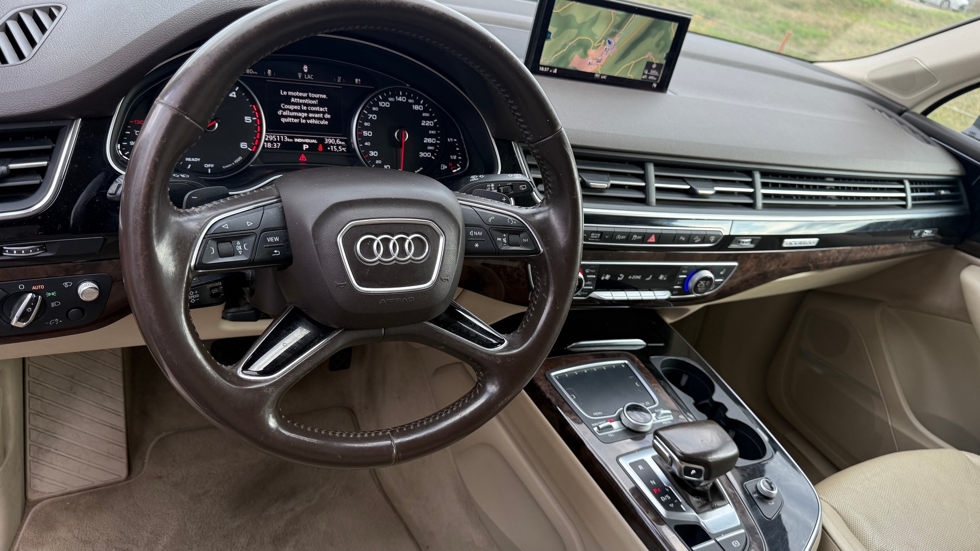 AUDI Q7 3.0 TDI-image-14