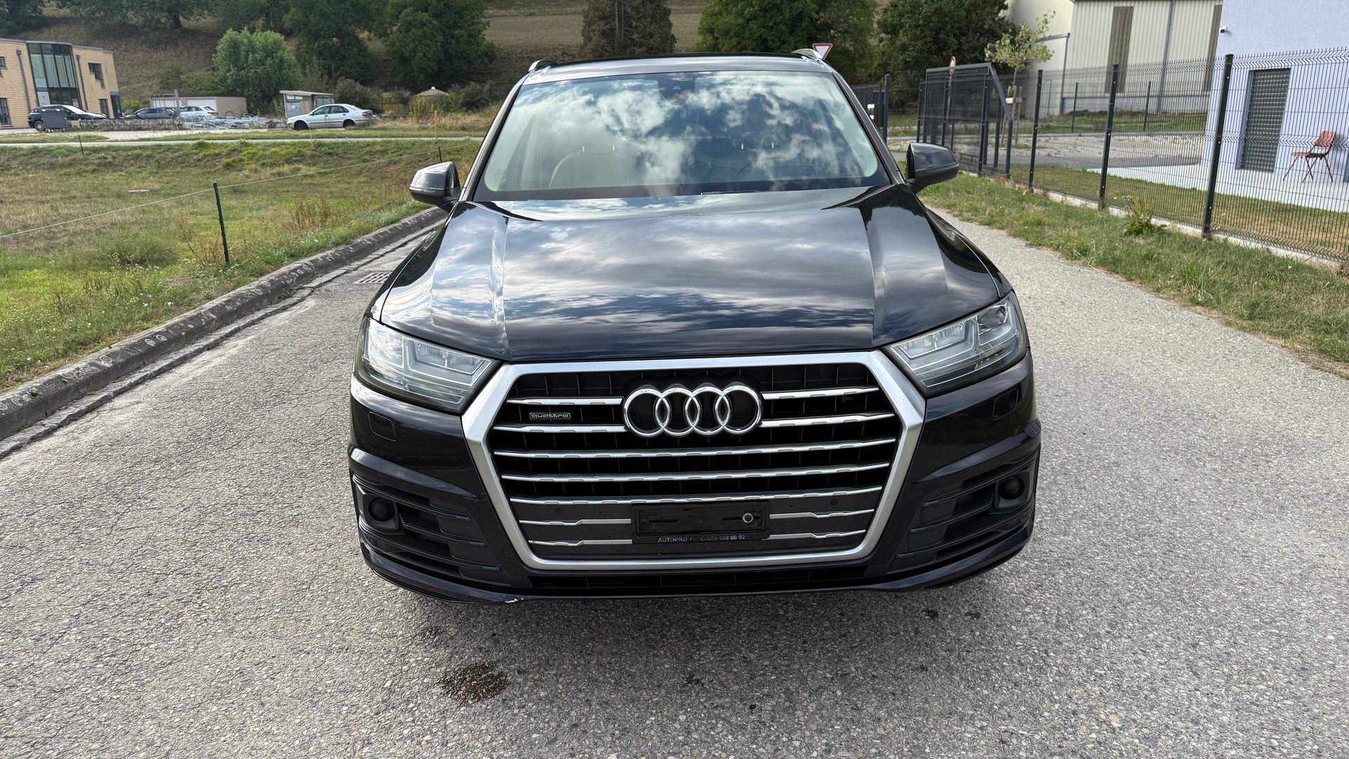 AUDI Q7 3.0 TDI-image-1